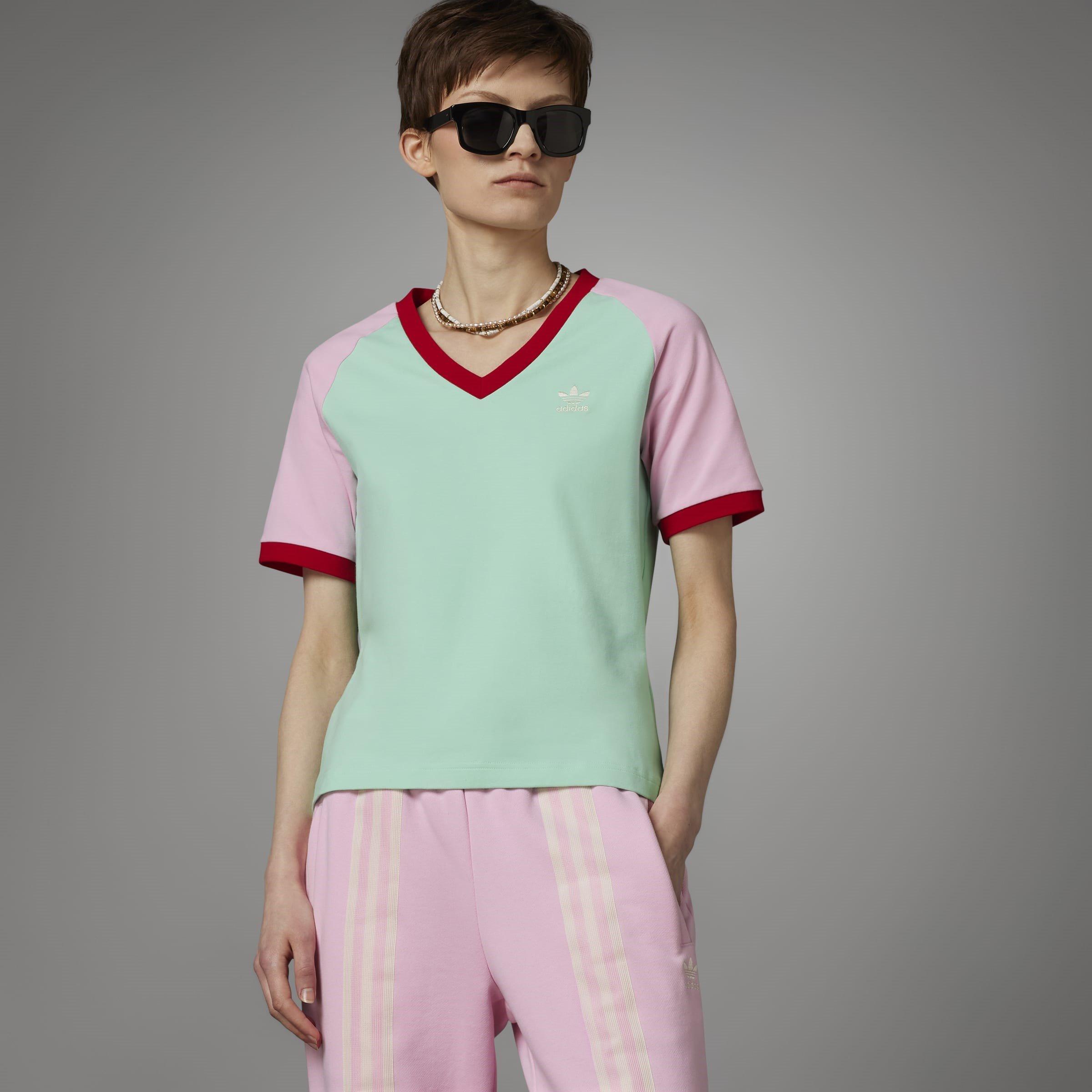 Easgrn - adidas Originals - Regular Fit V-Neck T-Shirt - 10