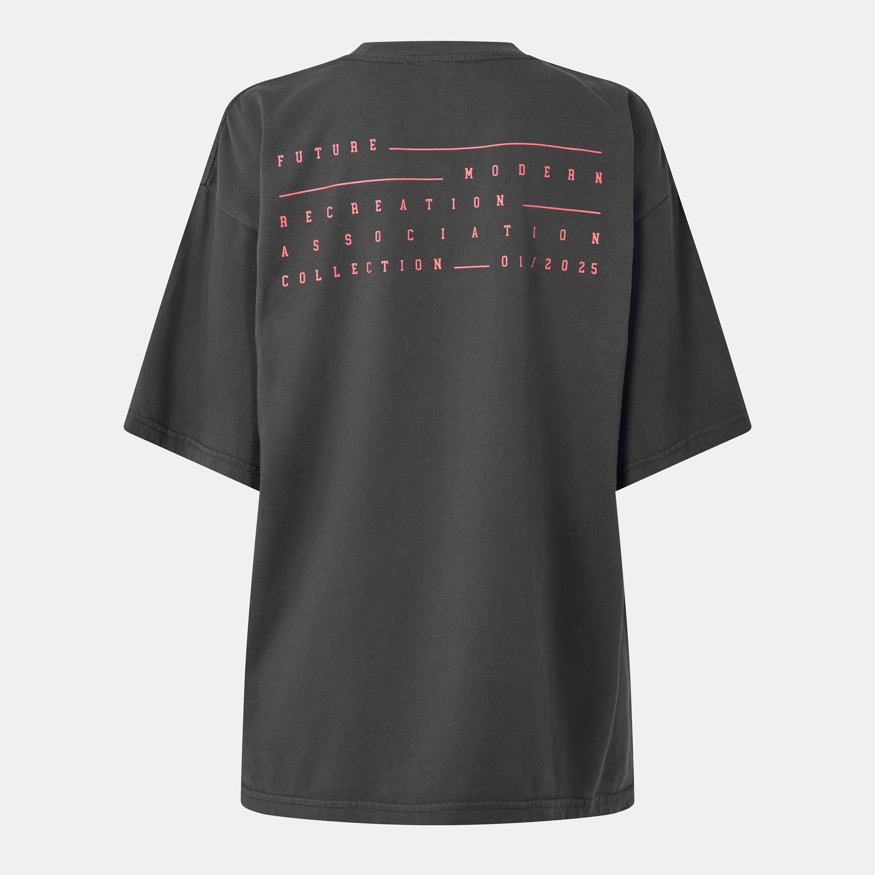 WASHED BLACK - PE Nation - Women's Playfield Regular Fit T-Shirt - 2