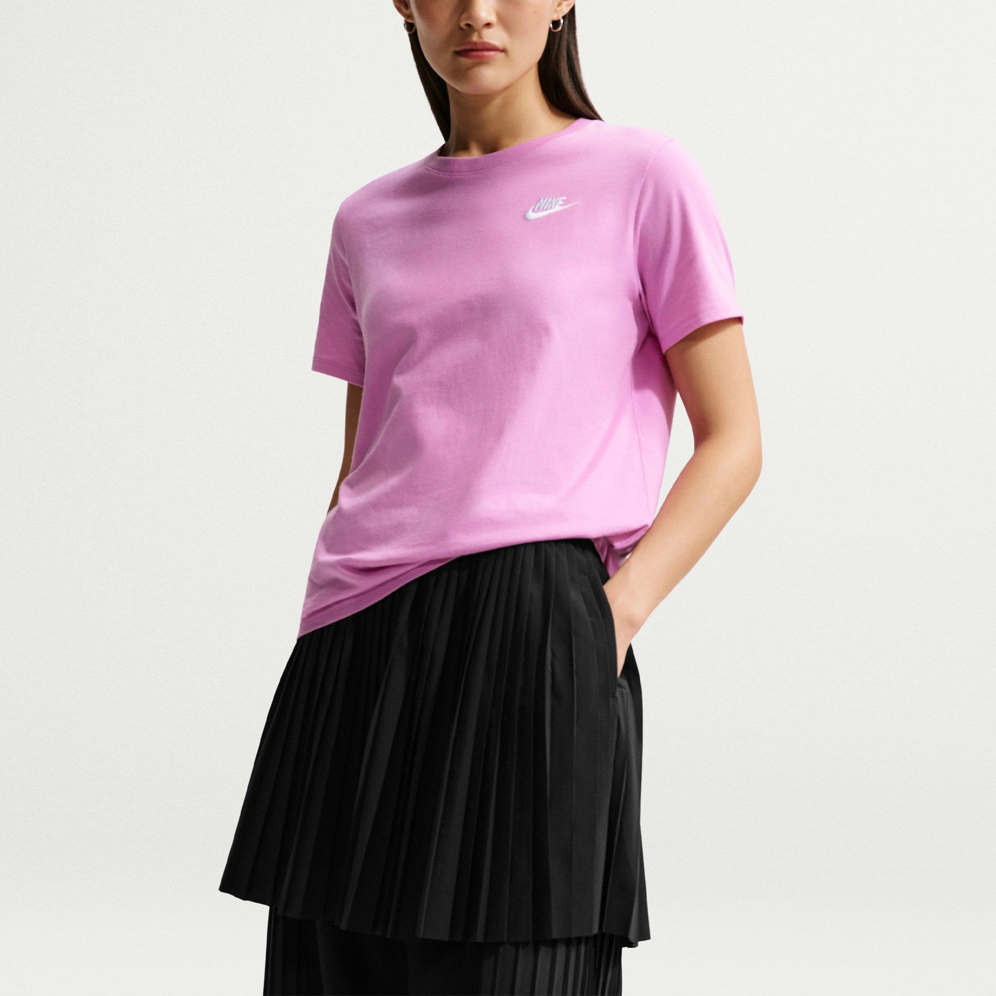 Nike Sportswear Club Essentials Womens T Shirt