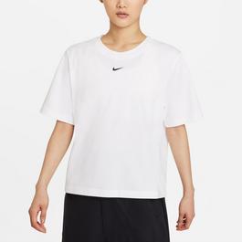 Nike Sportswear Essential Womens Boxy T Shirt