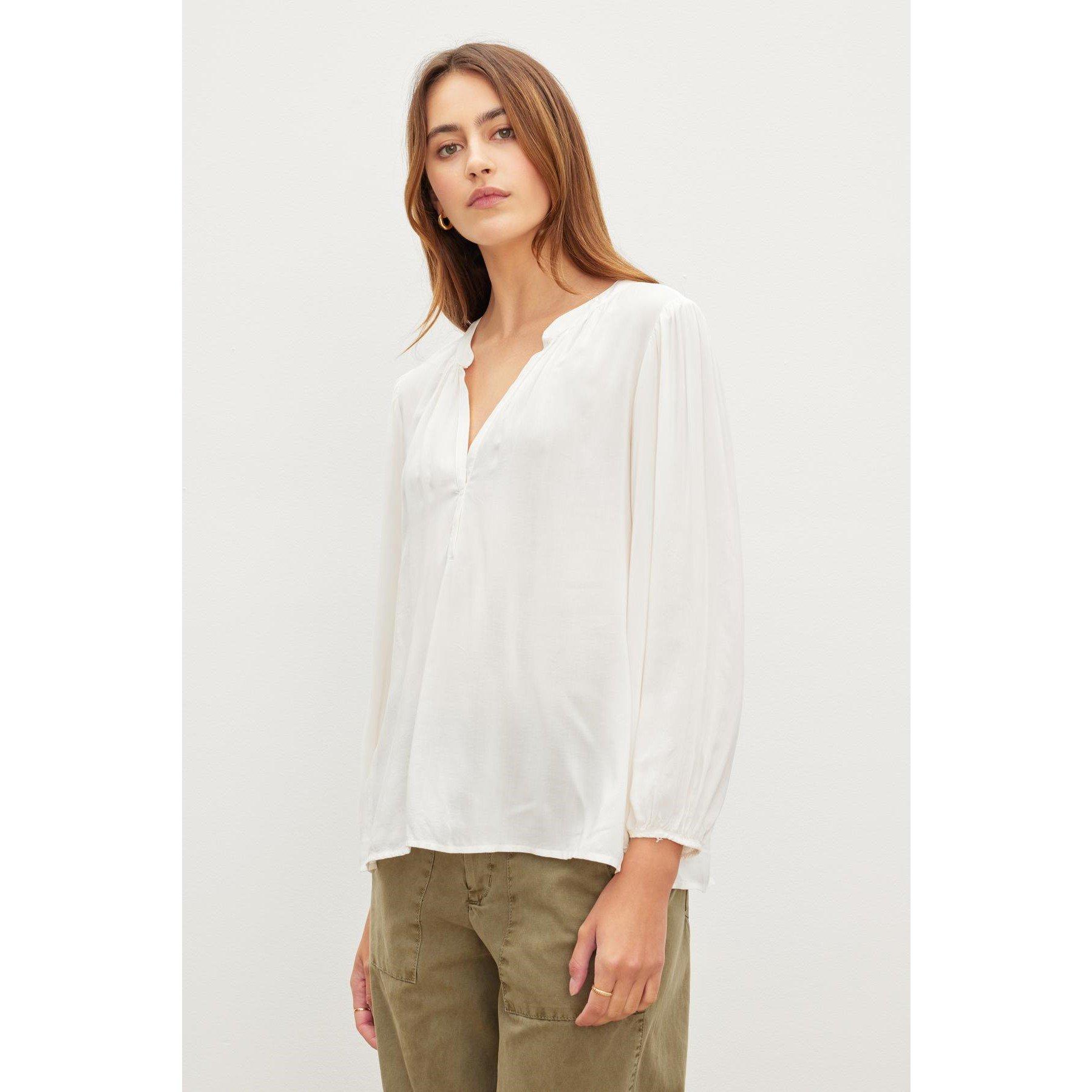 Velvet by Graham and Spencer Women's Regular Fit T-Shirt - Winter - Size 14 (L)
