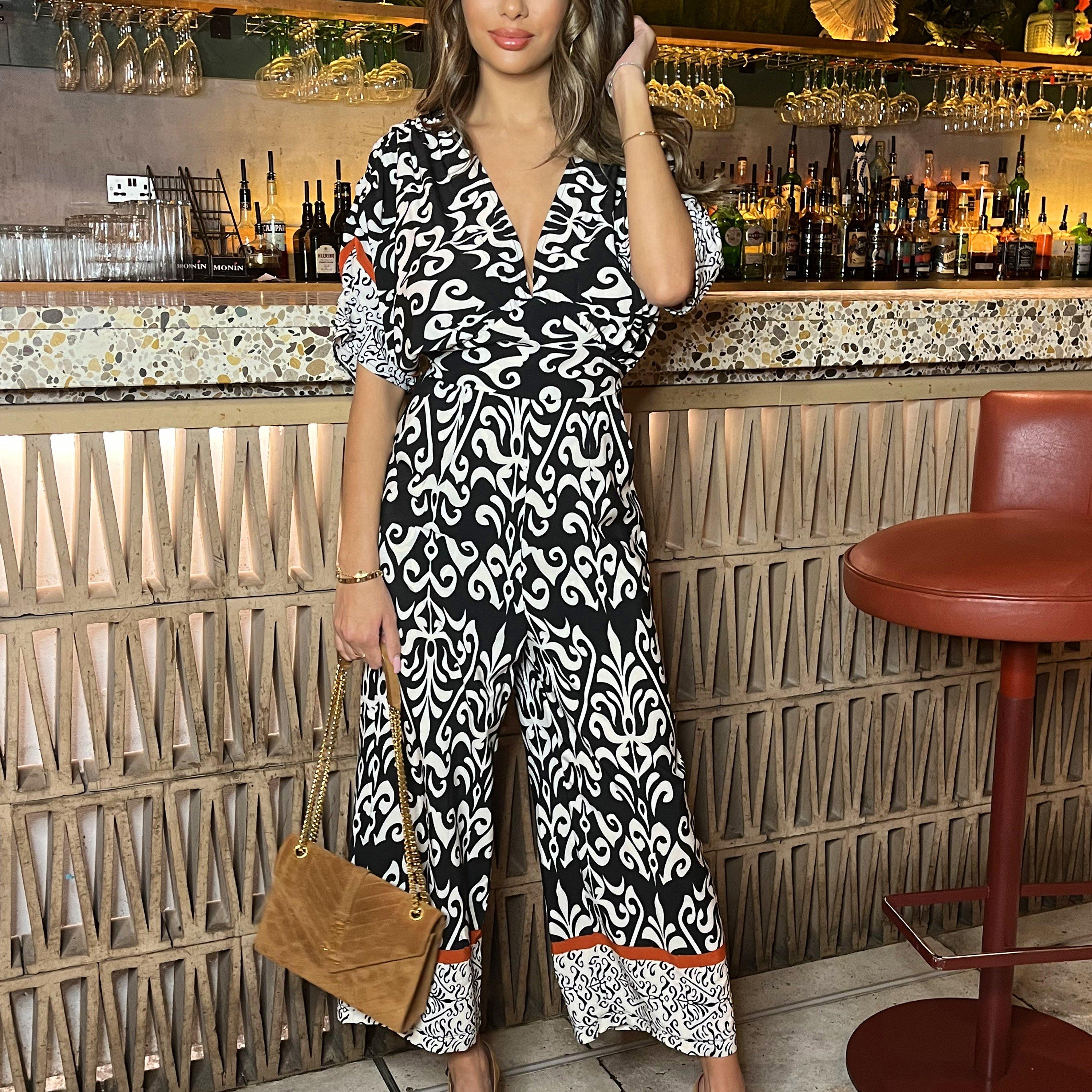 Black/Cream - AX Paris - And Cream V-Neck Jumpsuit - 3