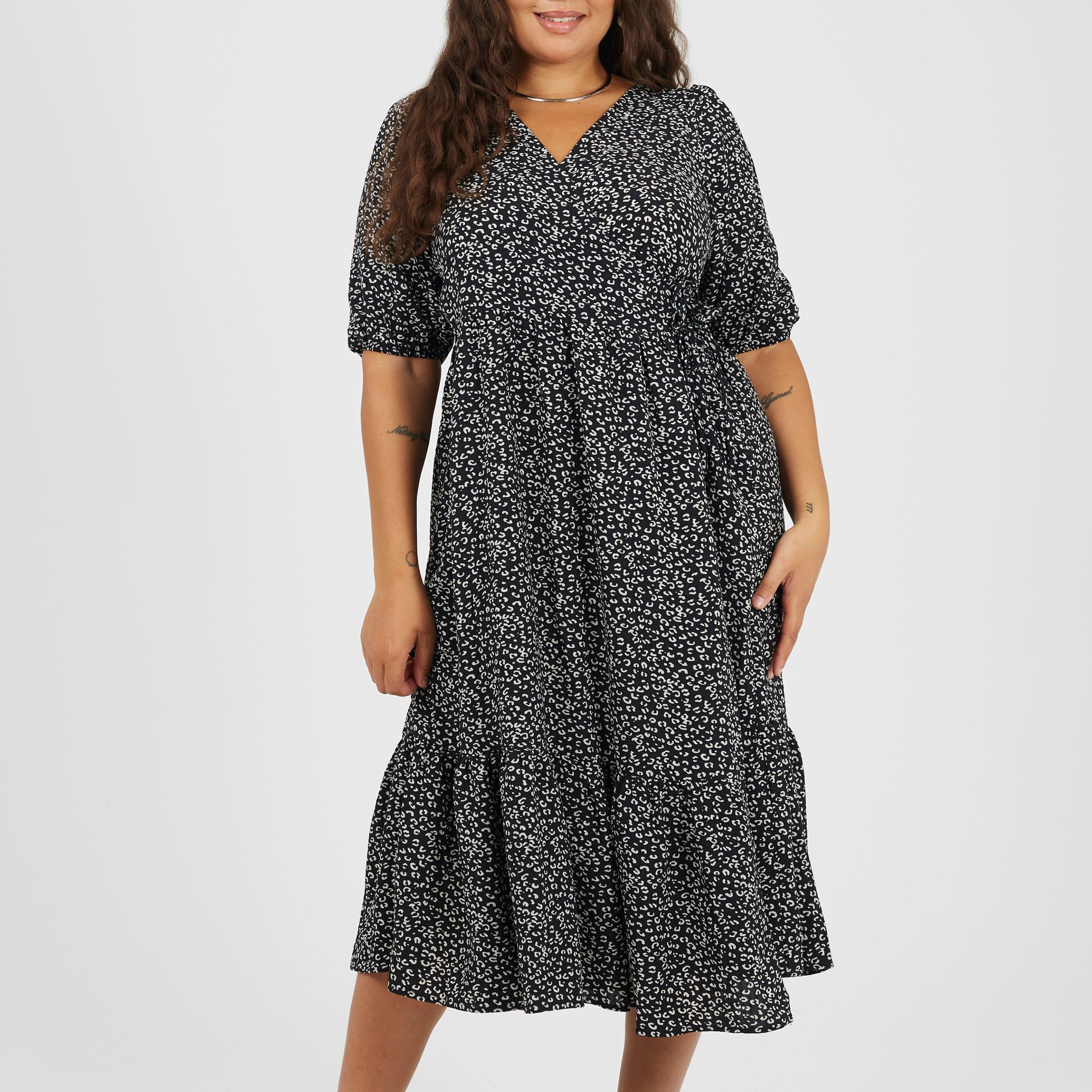 Zwart/Wit - Brave Soul - BS Plus Size Wrap Front Midi Dress with Puff Sleeves - 1