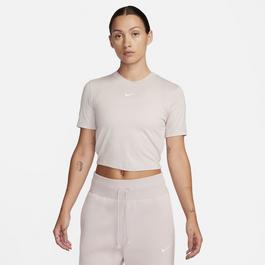 Nike Sportswear Essential Womens Slim Fit Crop T Shirt