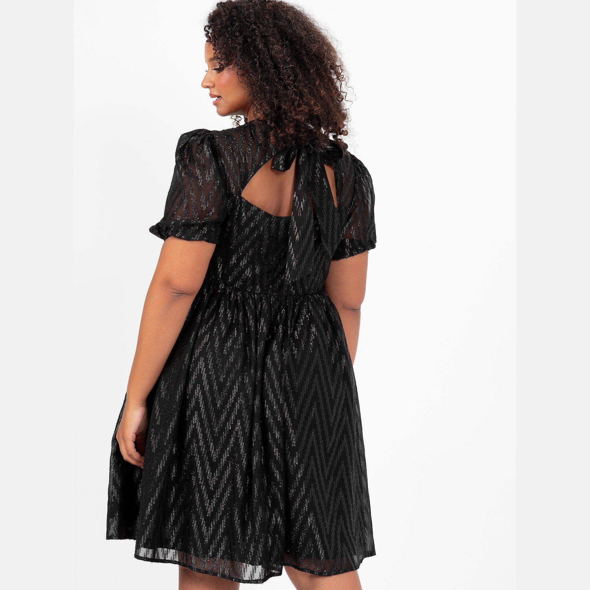 Zwart - Lovedrobe - Lovedro Mini Dress Ld99 - 4