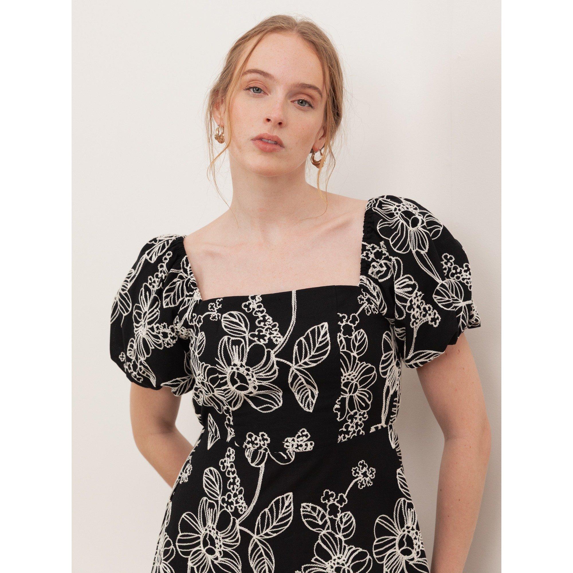 Black - Lovedrobe - Lovedro Embroidered Ld62 - 3