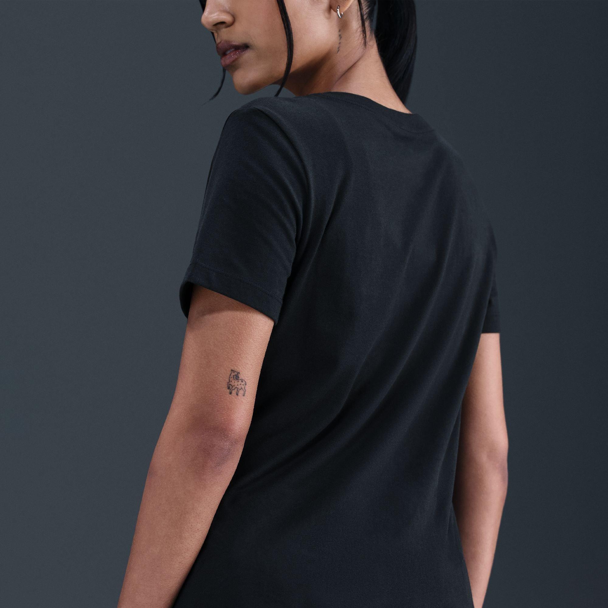 Black - Nike - Women's Club V T-Shirt - 9