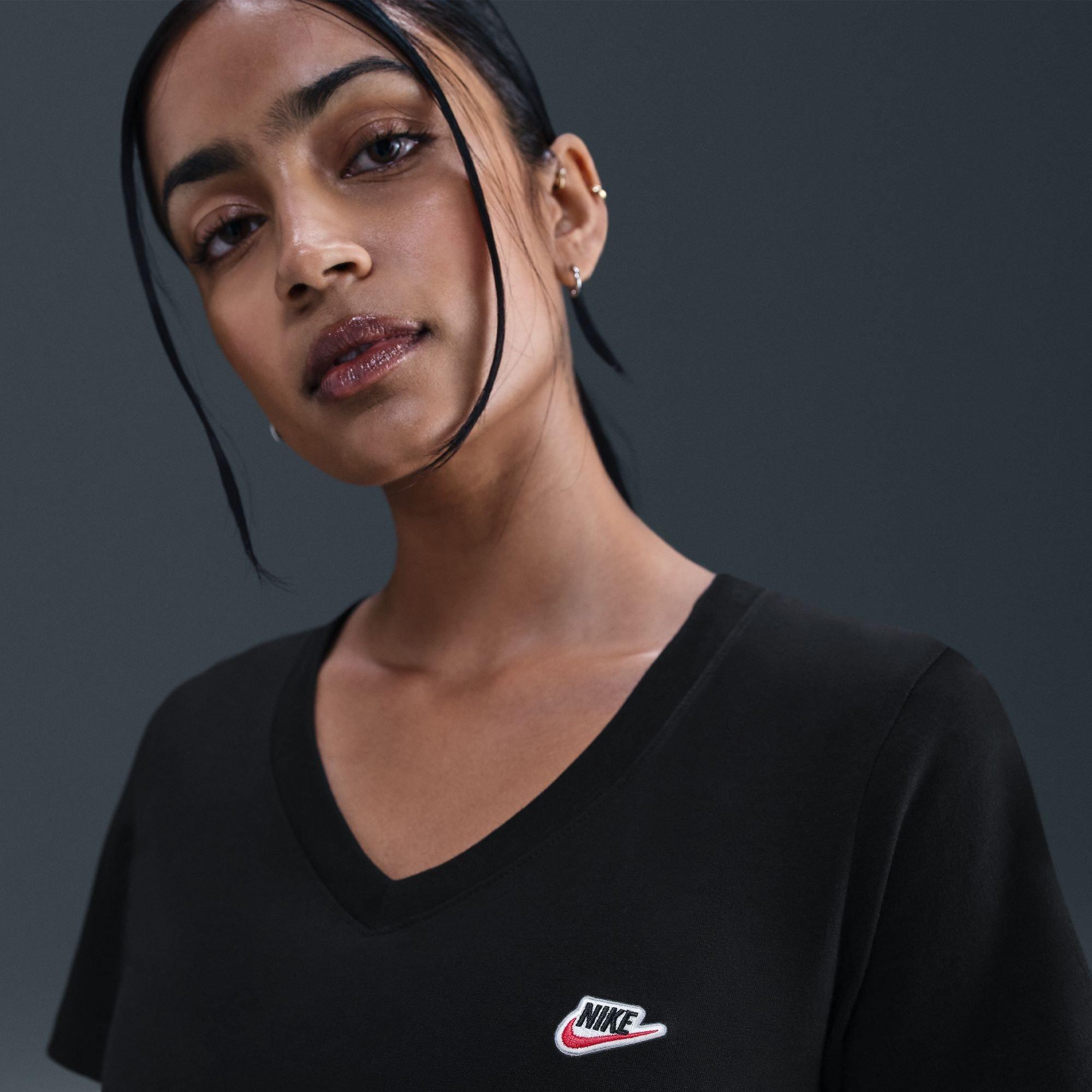Black - Nike - Women's Club V T-Shirt - 10