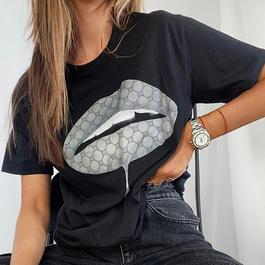 I Saw It First ISAWITFIRST Monogram Lips Oversized T Shirt