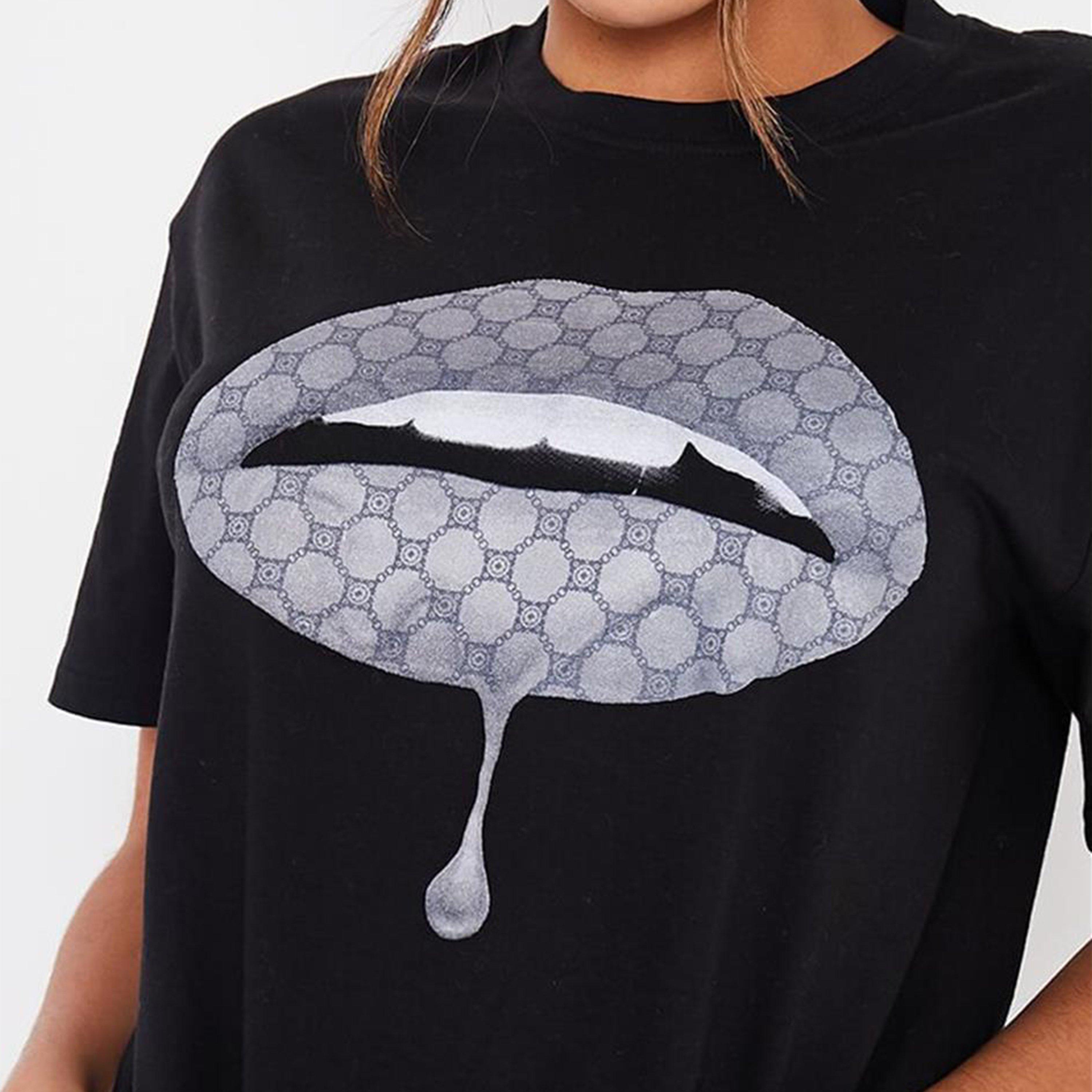 Negro - I Saw It First - ISAWITFIRST Monogram Lips Oversized T-Shirt - 5