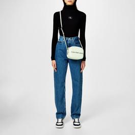 Blackpink's Strikes A Pose in Black Bralette and Jeans for Calvin Klein Крутая кофта calvin klein jeans vintage