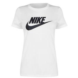 Nike Sportswear Essential T Shirt