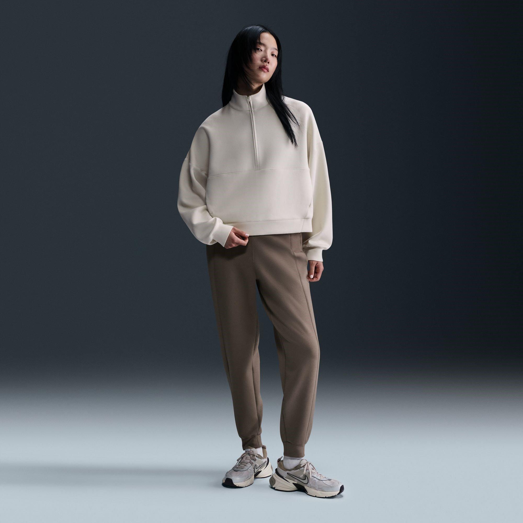 LT Orwd LT Iron - Nike - 24.7 Over Sized half Zip Sweater - 7