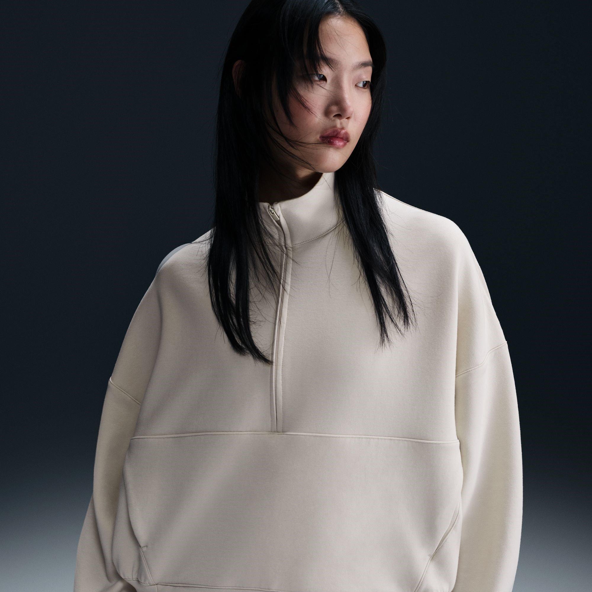 LT Orwd LT Iron - Nike - 24.7 Over Sized half Zip Sweater - 9