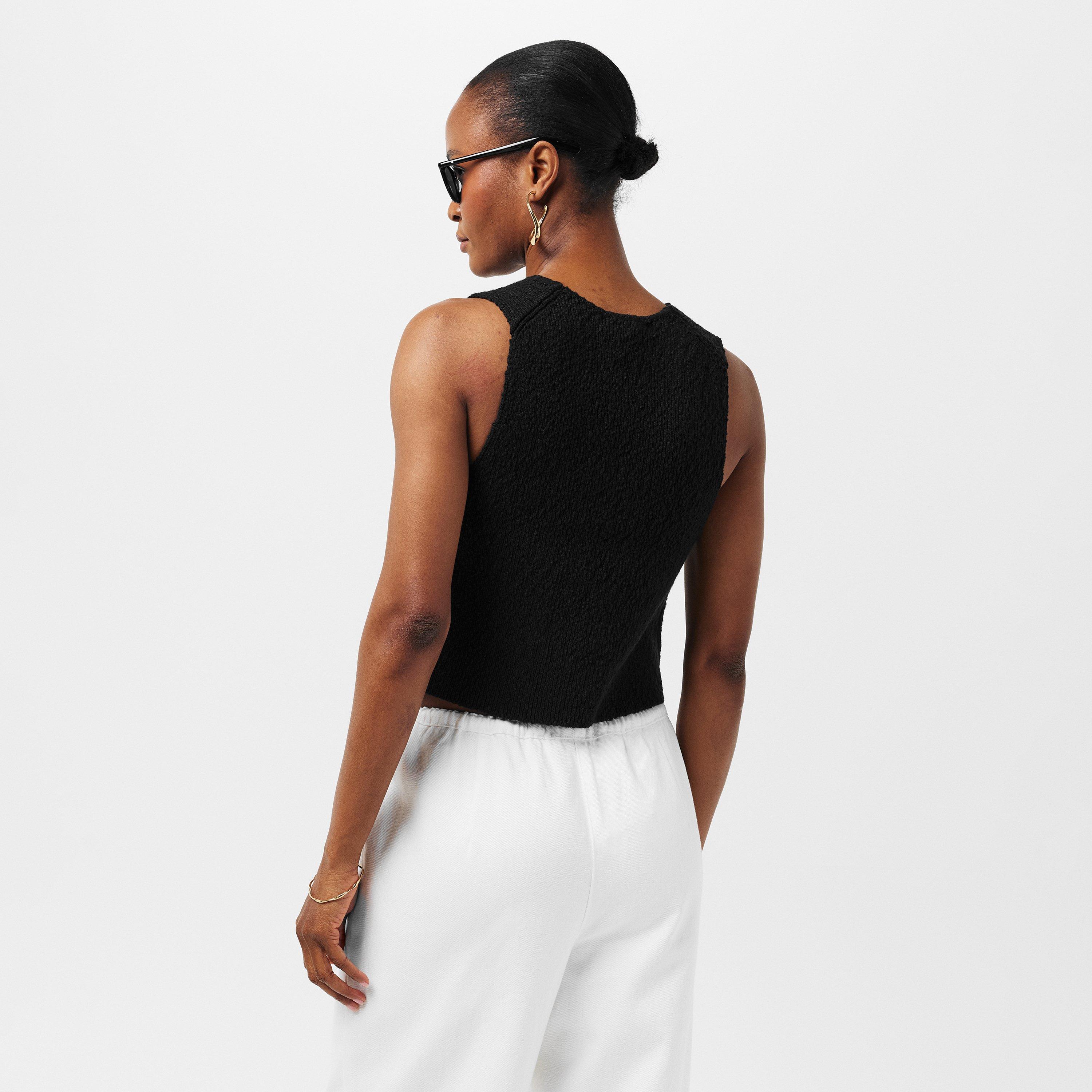 Black - Edited - Rike Vest - 4