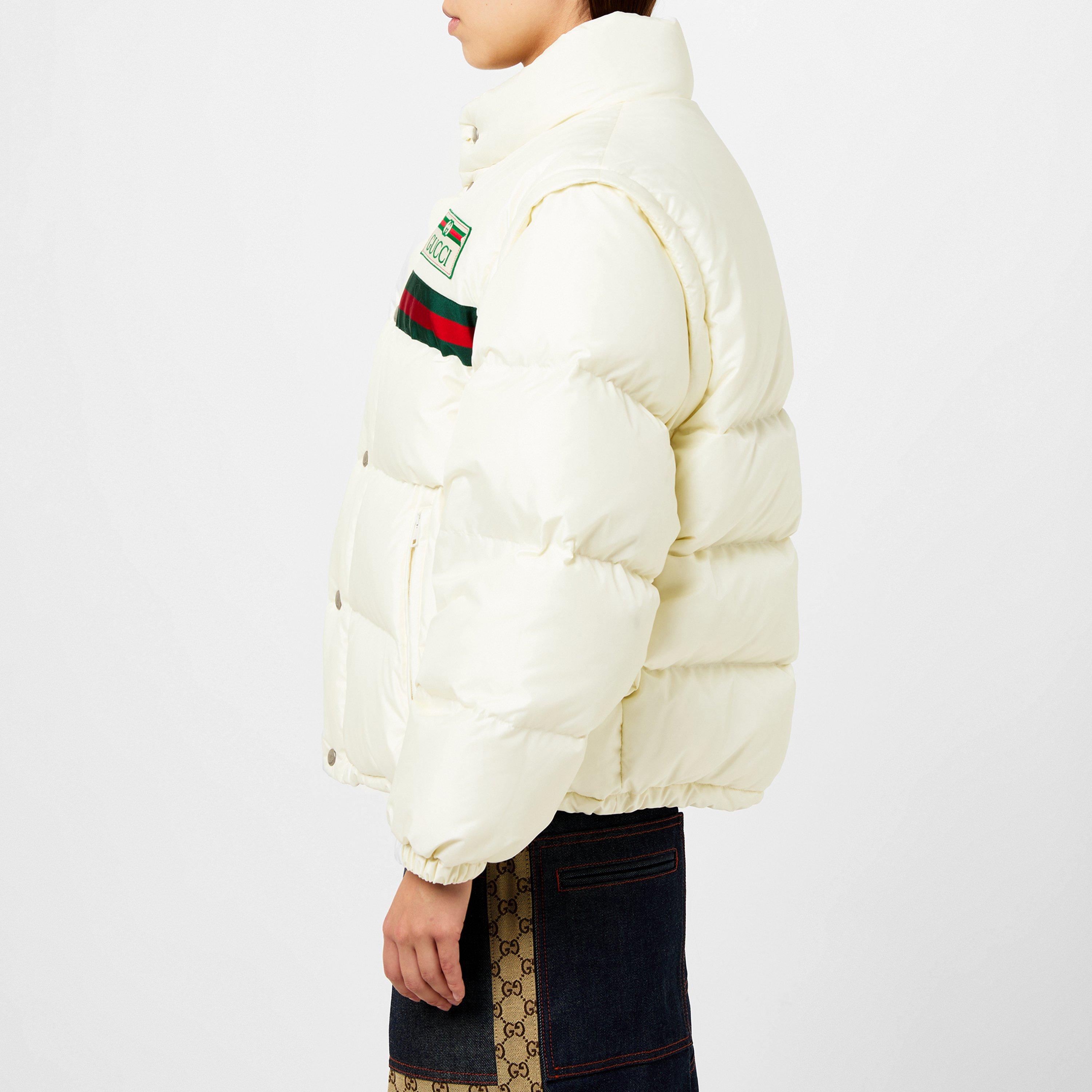 【GUCCI】リバーシブルの撥水ナイロンボンバー ホワイト GG canvas padded bomber jacket in white | GUCCI® SI