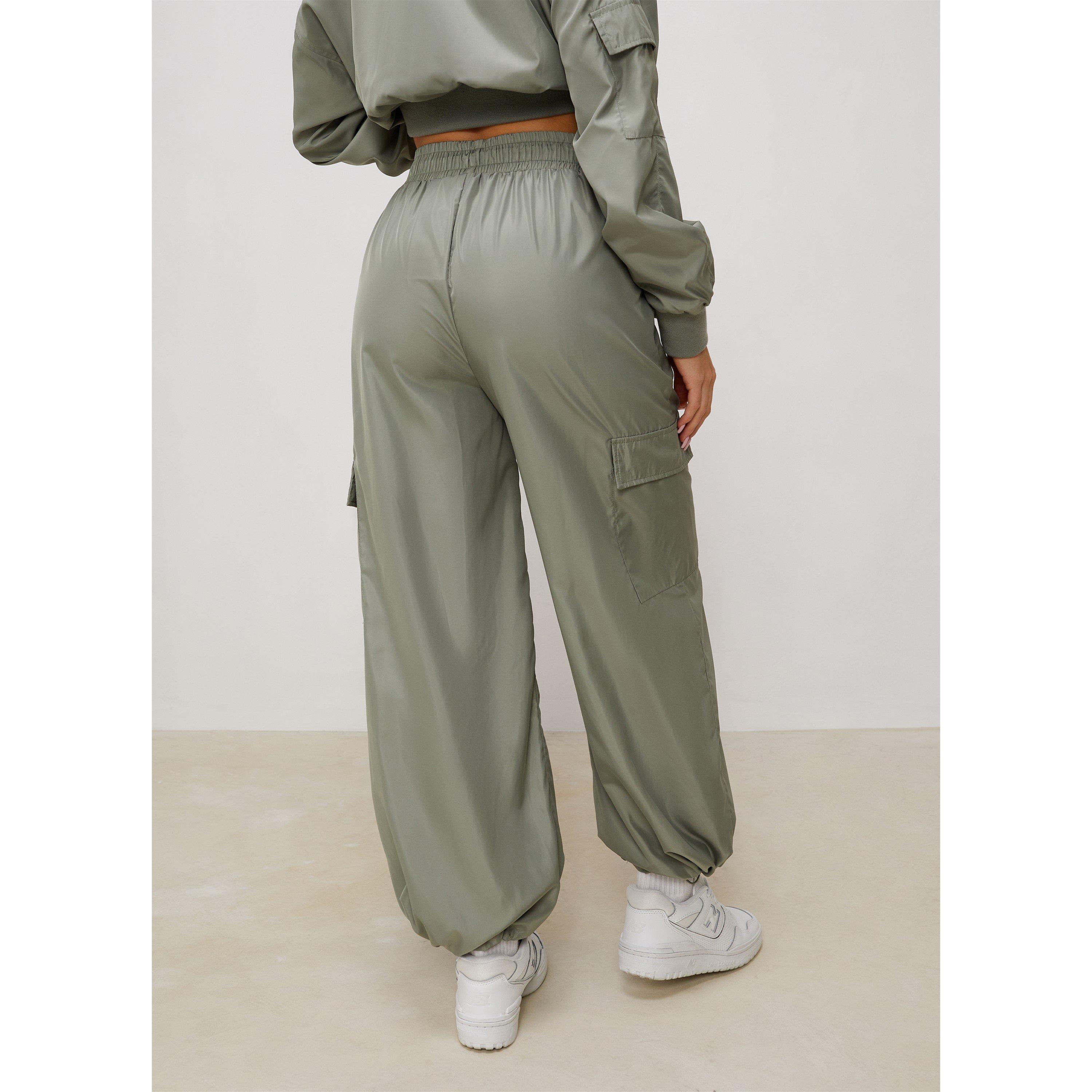 Dunkles Salbei - Gym King - Womens Satin Cargo Open Hem Fleece Jogger - 3