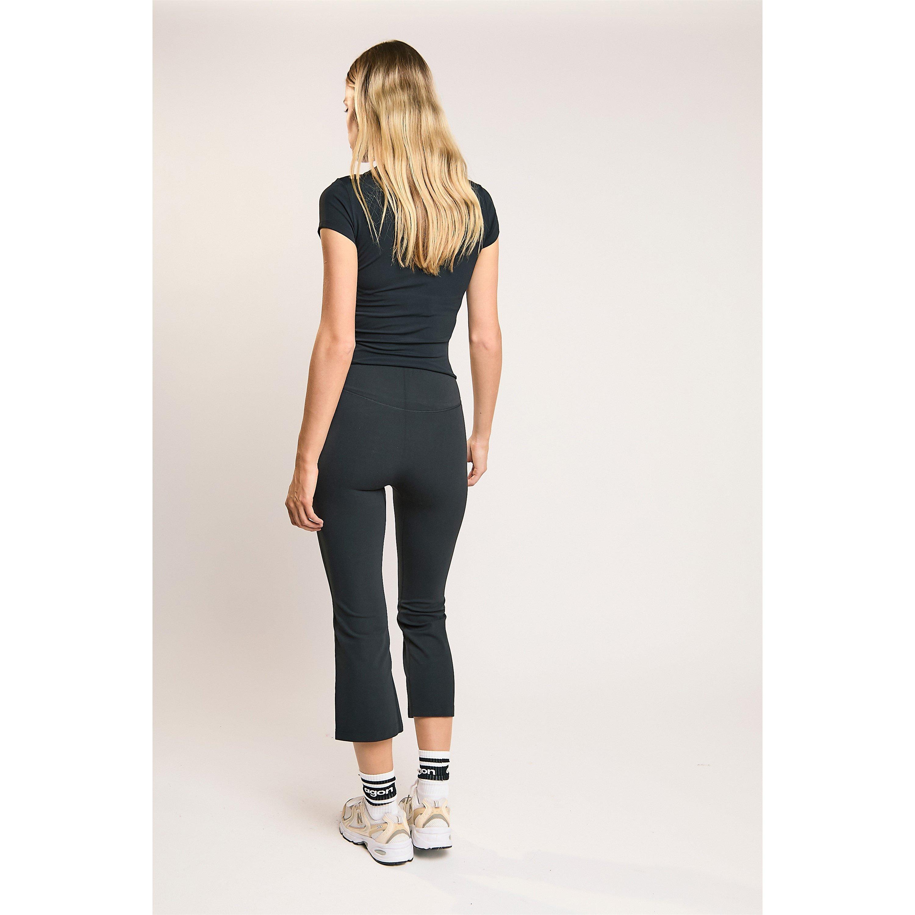 Zwart - Agon - Black Capri Leggings - 3