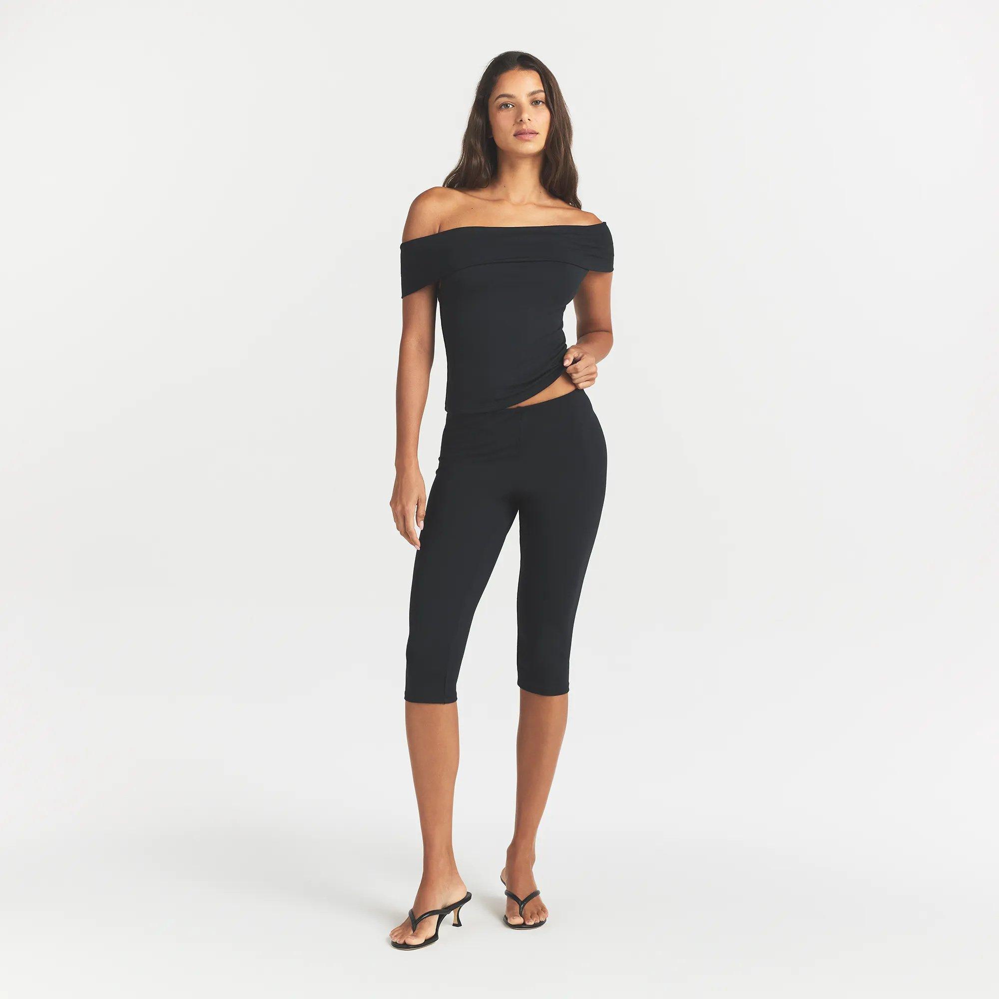 OBSIDIAN - SKIMS - Women's Capri Leggings - 4