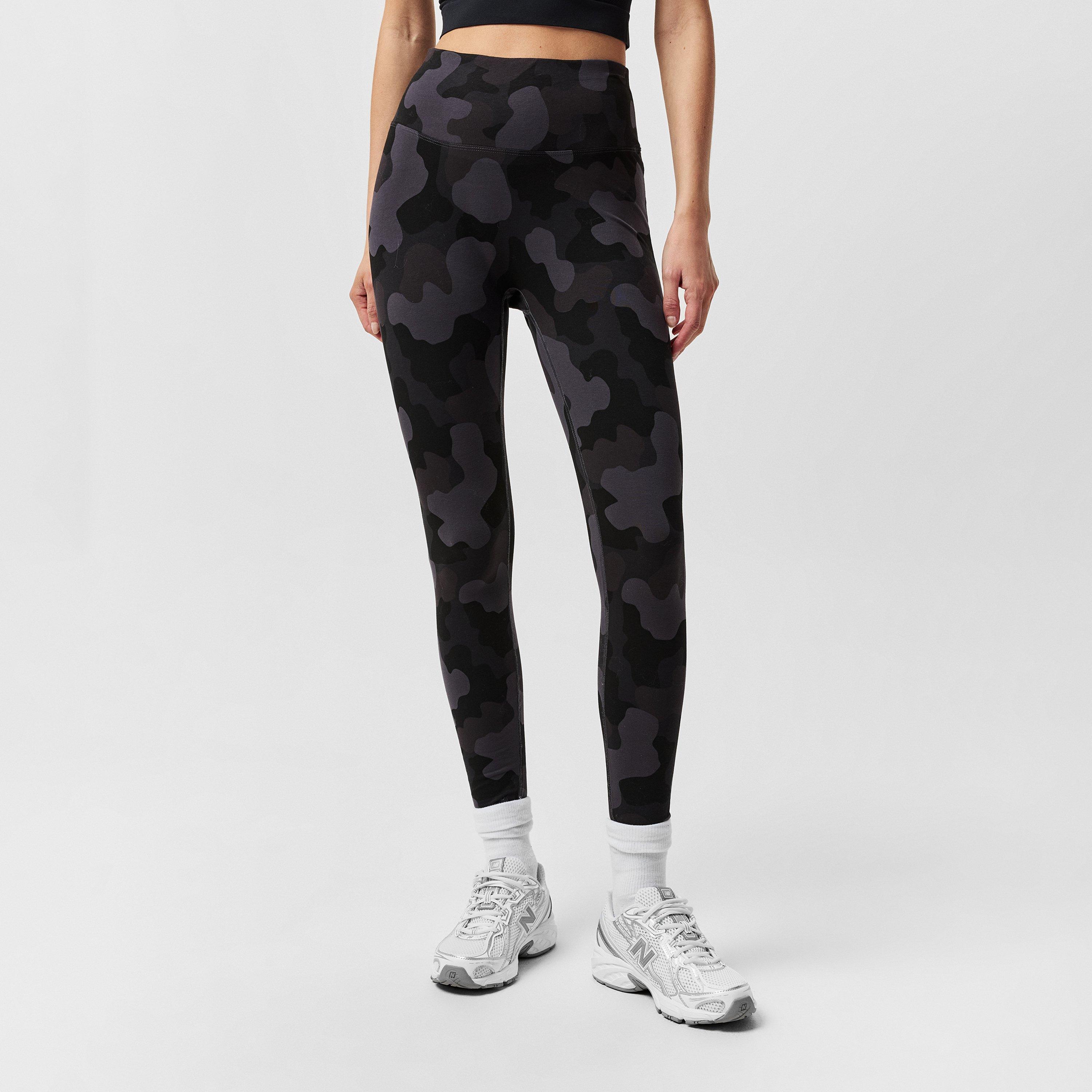 Miso Women's All Over Print Leggings - Black Camo - 16 (XL)