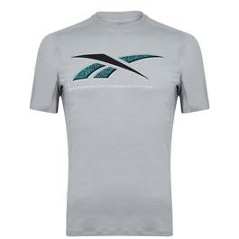 Reebok adidas Training Szary t-shirt z ozodbną perforacją z przodu i dużym kontrastującym logo