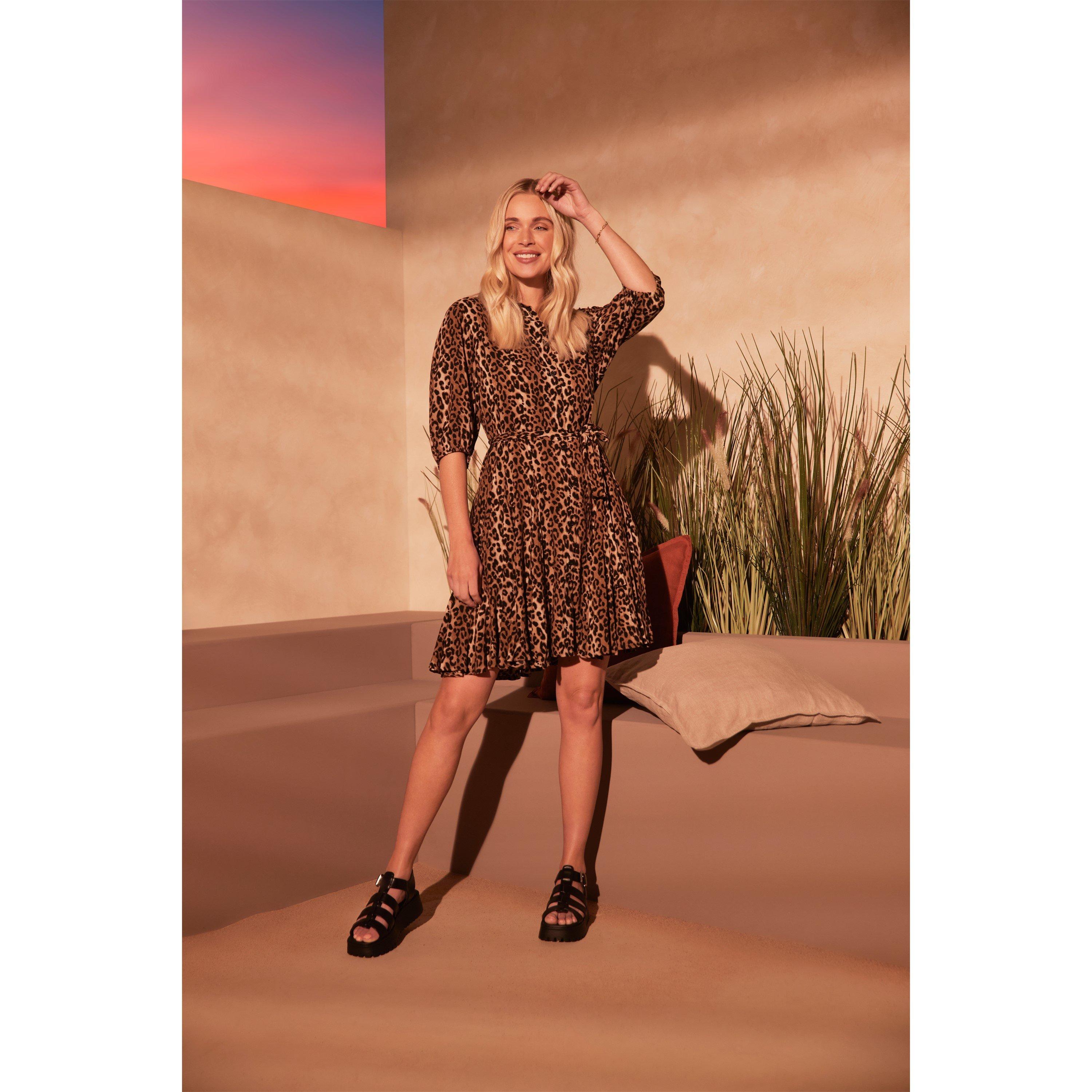 Estampado animal - Be You - Women's Animal Print Shirt Dress - 1