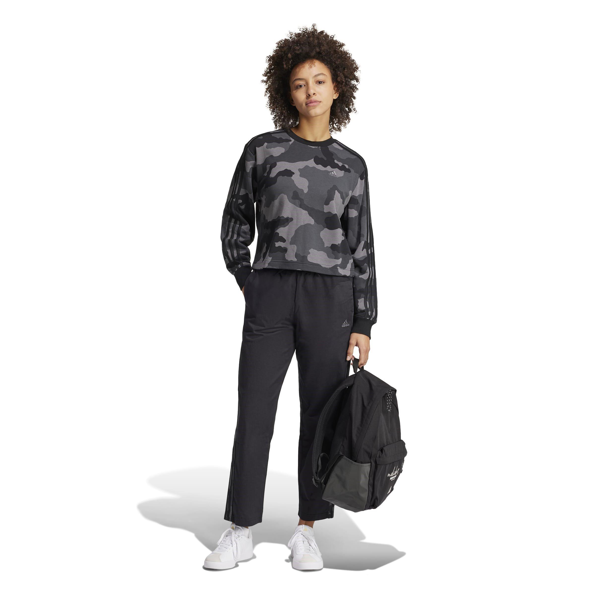 Preto - adidas - Essentials 3-Stripes Camo-Print Cropped Sweatshirt womens - 6