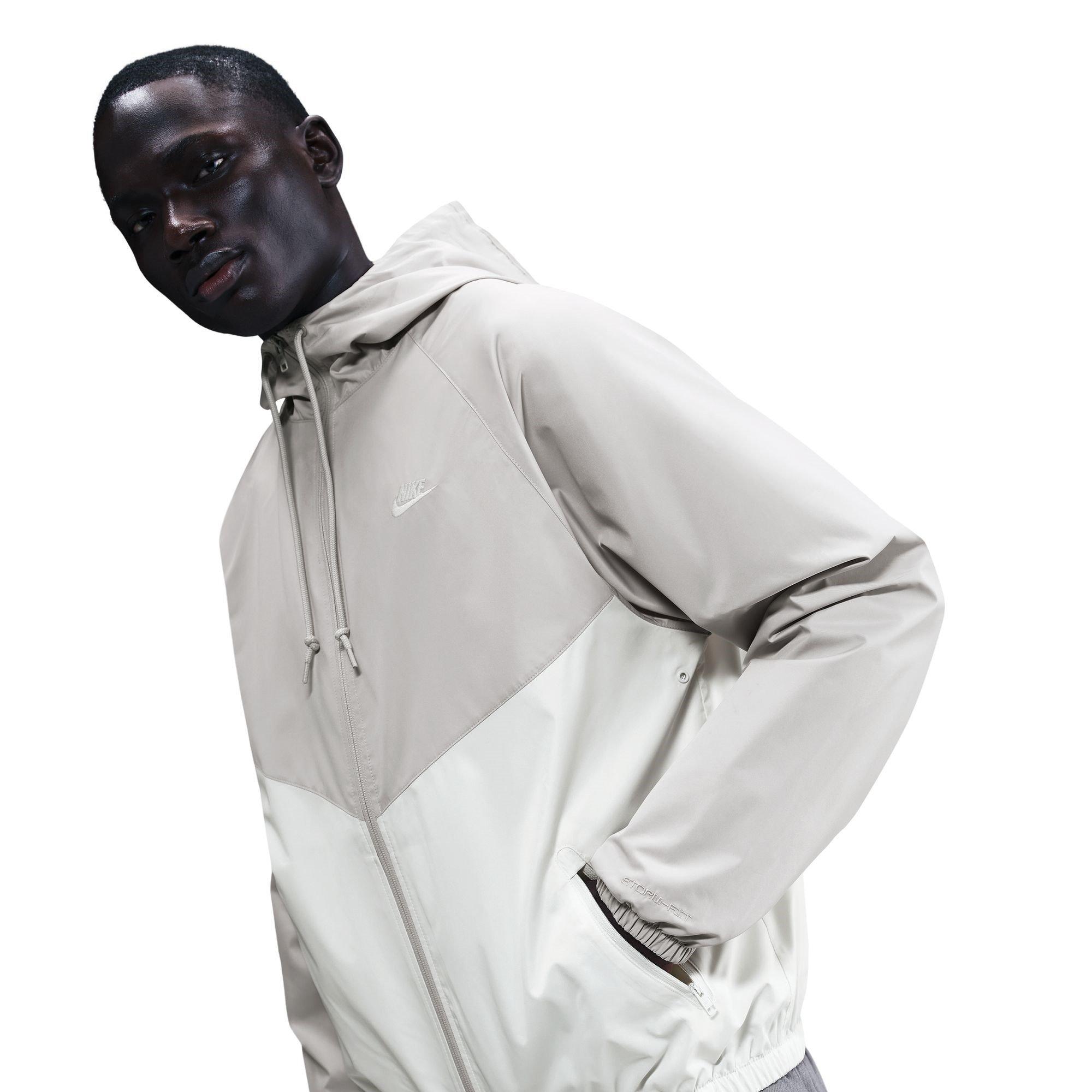 white nike jacket windbreaker