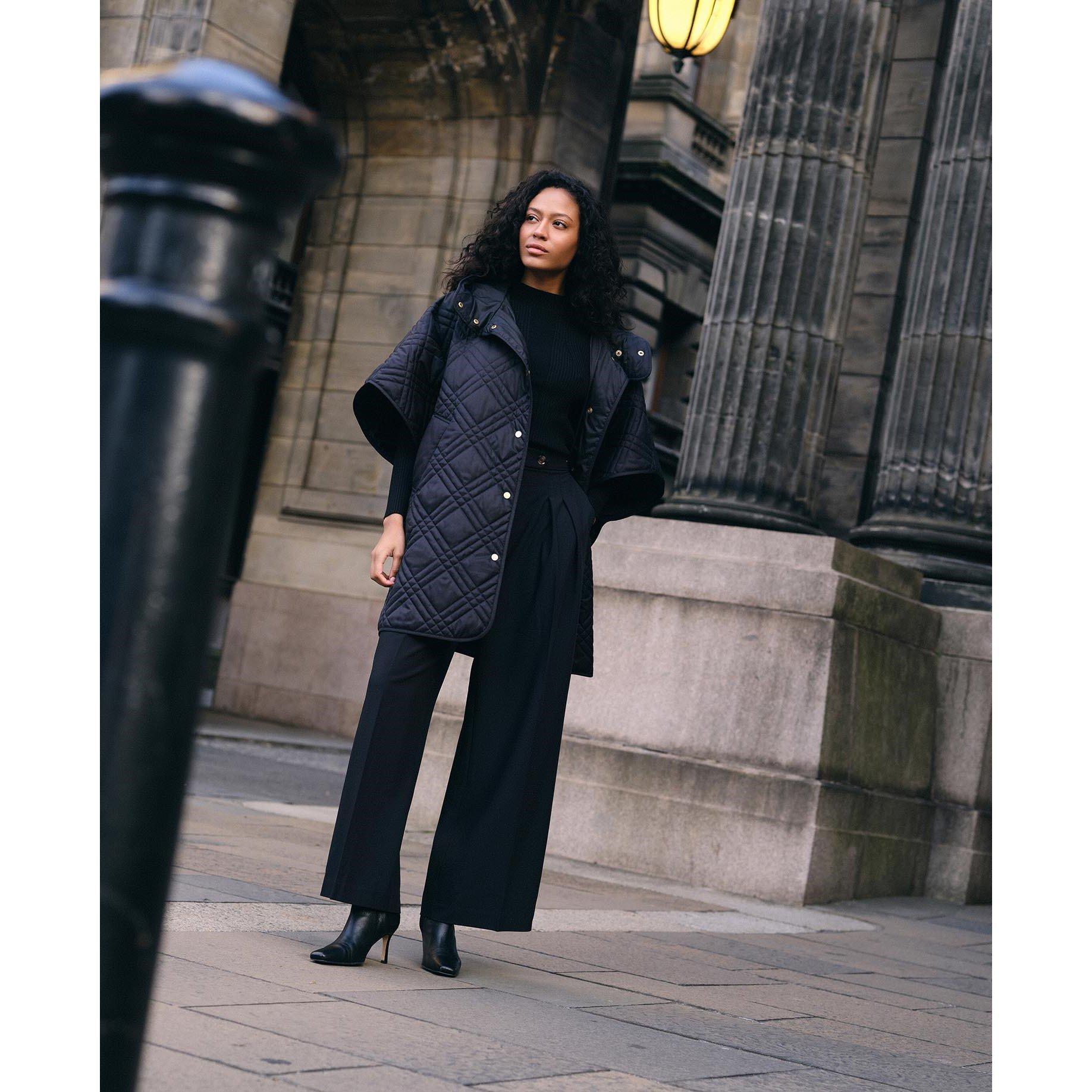 Black/MCabernet - Barbour - Women's Astor Tartan Quilted Cape - 8