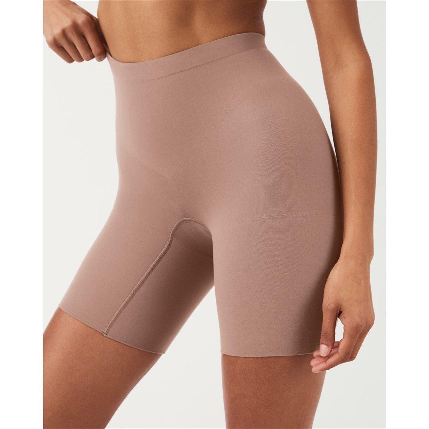 Café Au Lait - Spanx - SPANXsculpt™ Seamless Power Mid-Thigh Short - 2