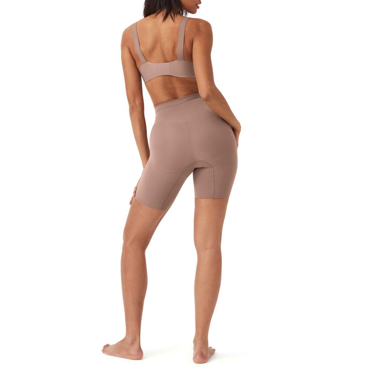 Café Au Lait - Spanx - SPANXsculpt™ Seamless Power Mid-Thigh Short - 5