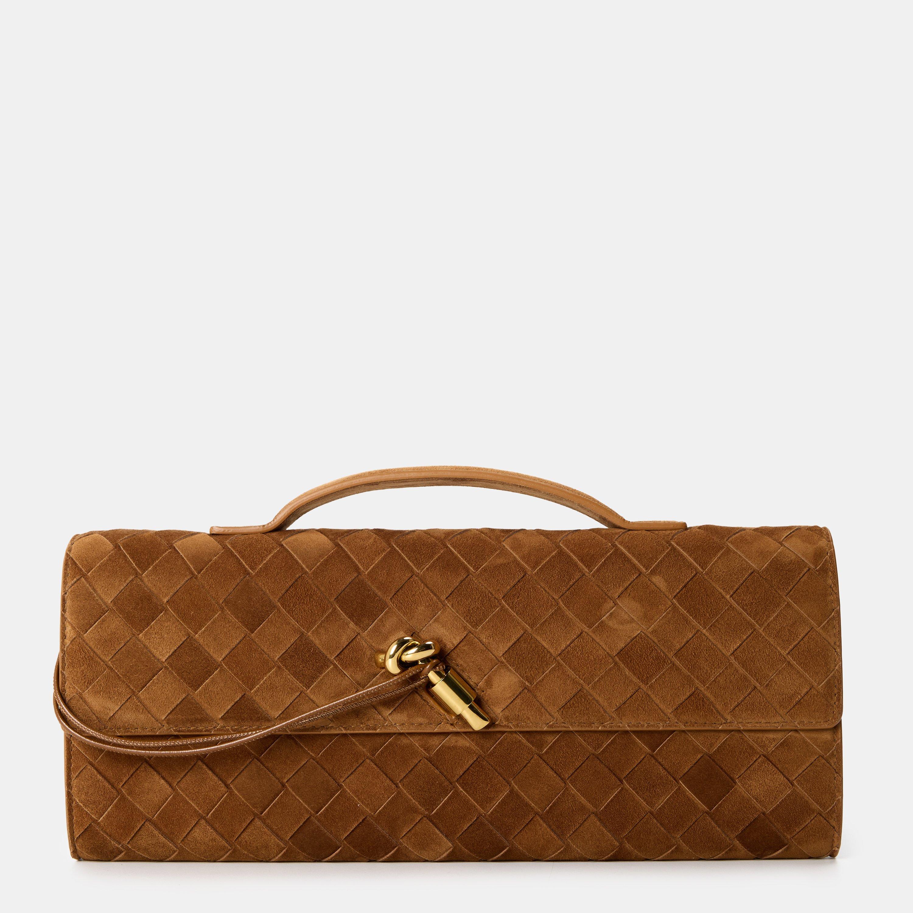 Bottega Veneta Womens Andiamo Clutch - Amber