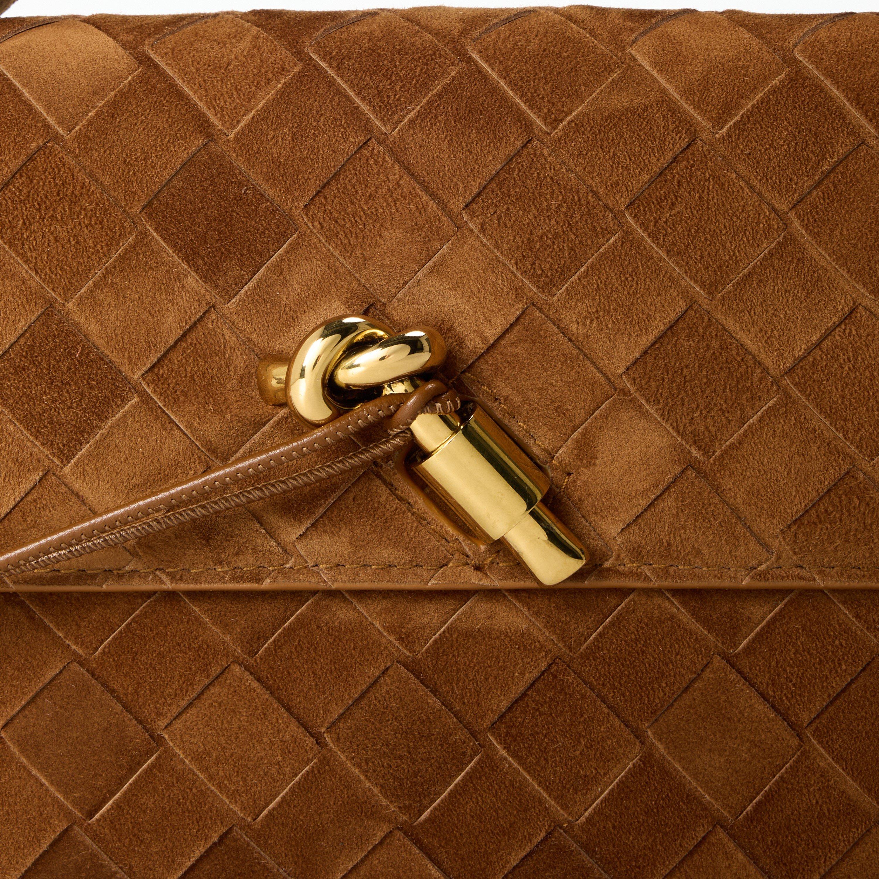 Amber - Bottega Veneta - Womens Andiamo Clutch - 4