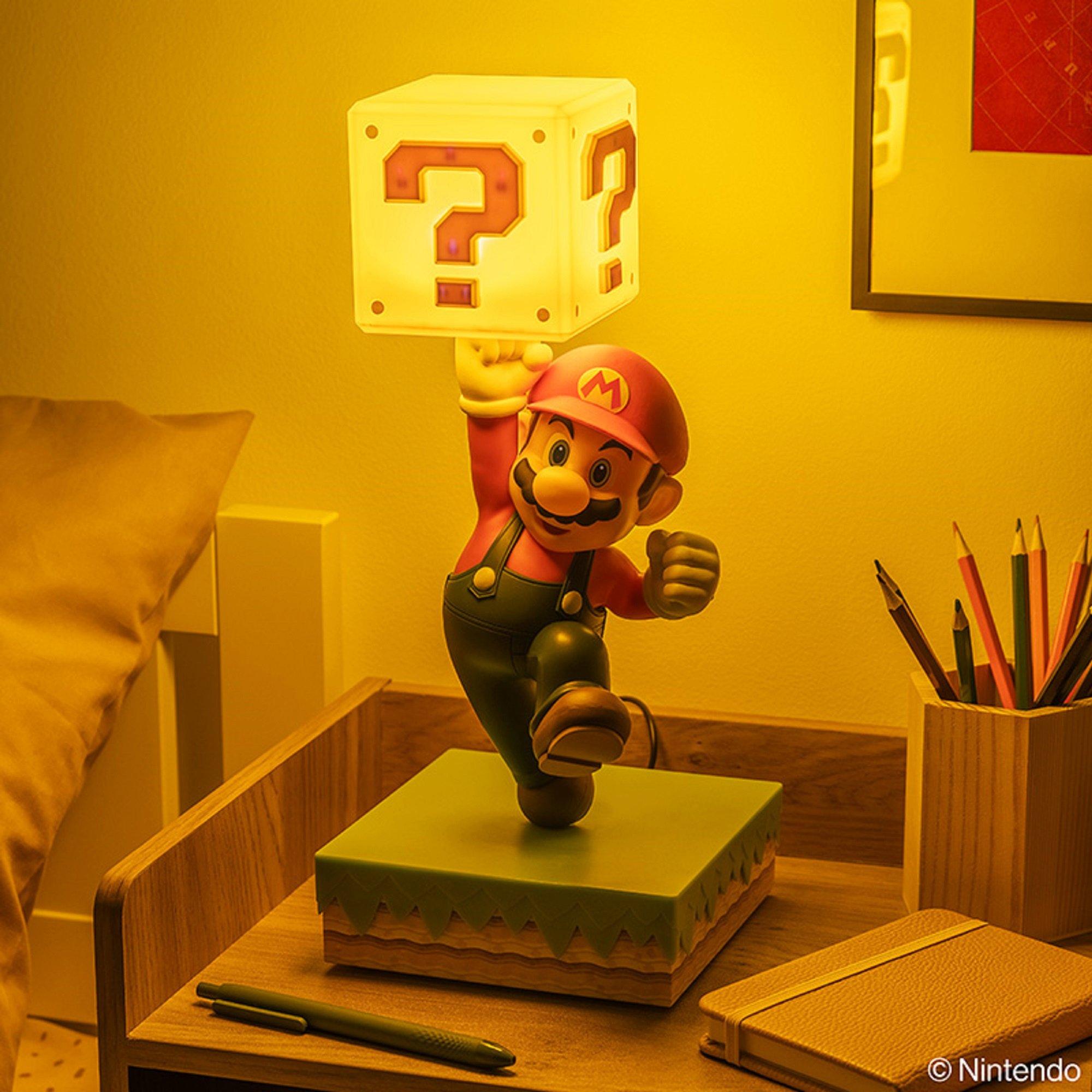 Super Mario Super Mario Diorama Light | Sports Direct