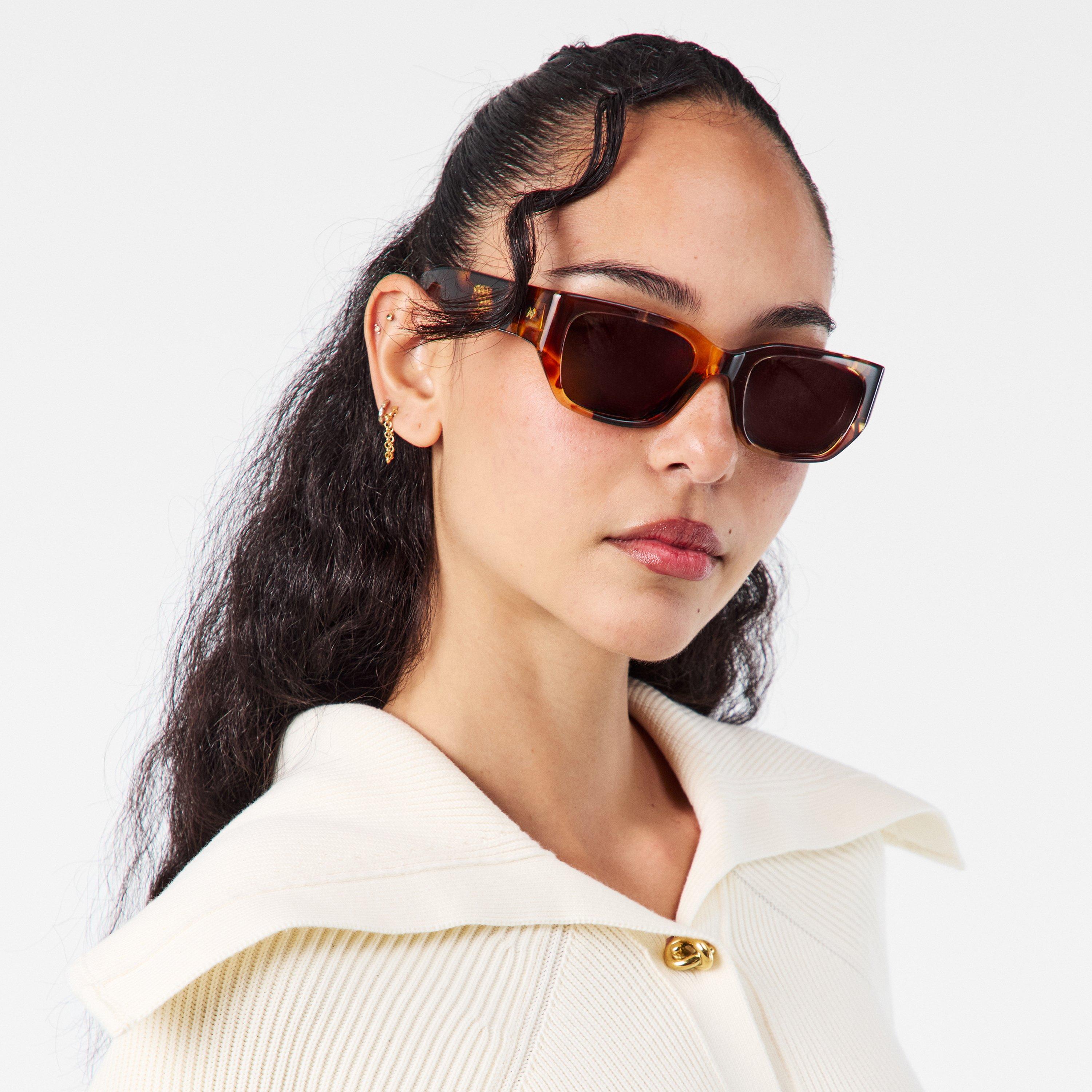 Havana/Brown - Bottega Veneta - Women's Wayfarer Sunglasses - 3