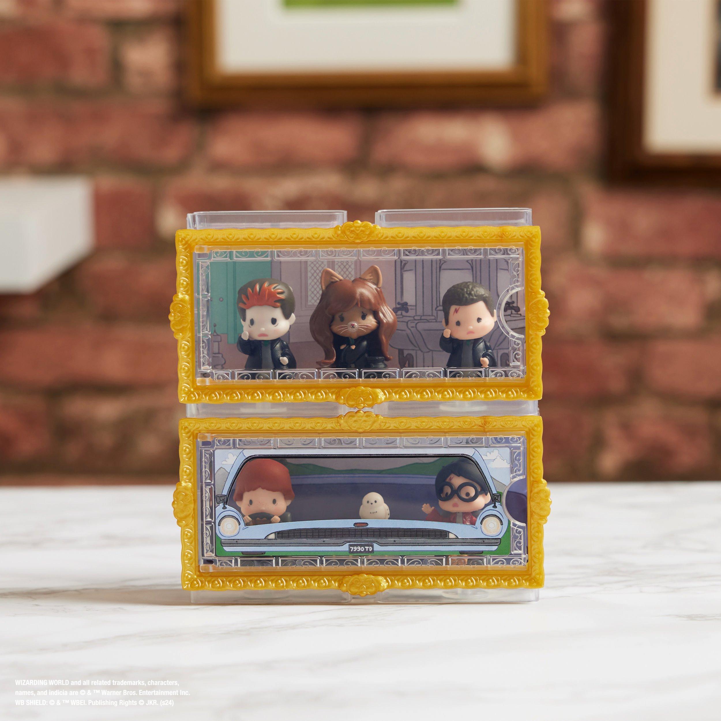 Harry & Ron - Harry Potter - Micro Magical Moments Flying Car Figure Set - 7
