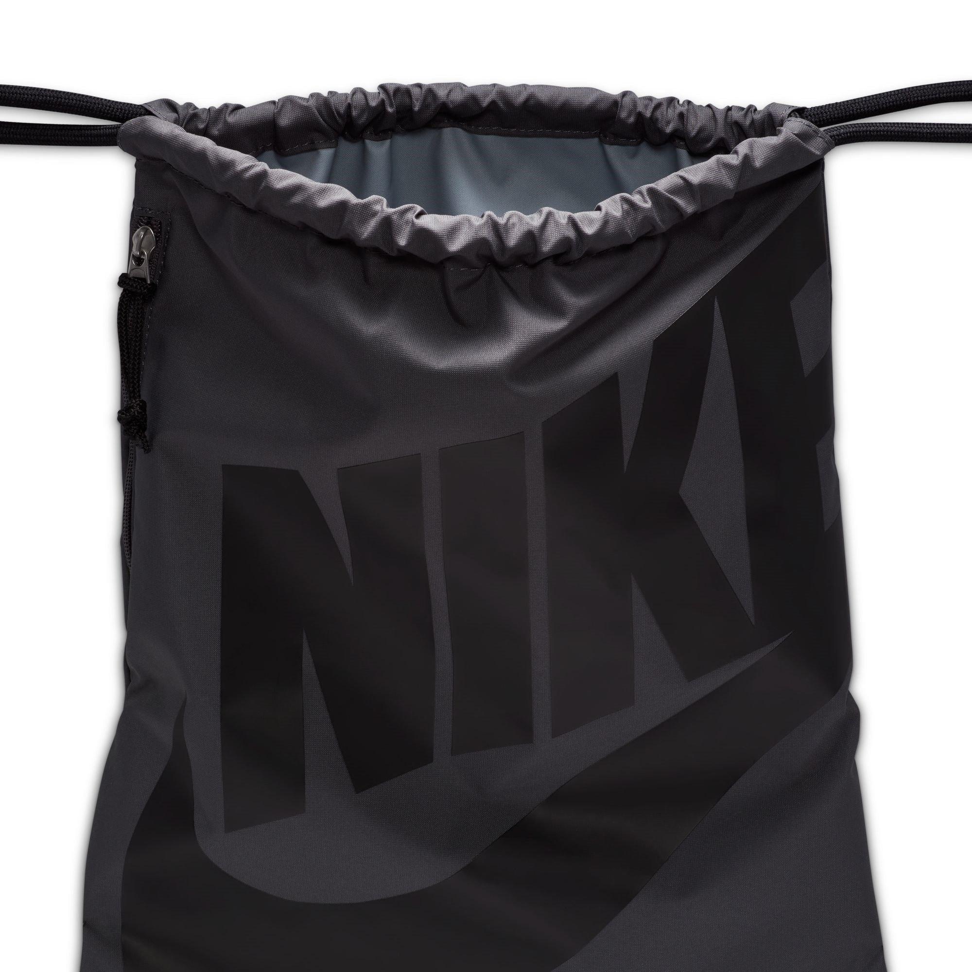 Drk Gry/Blk/Blk - Nike - Heritage Gmsk 09 - 4