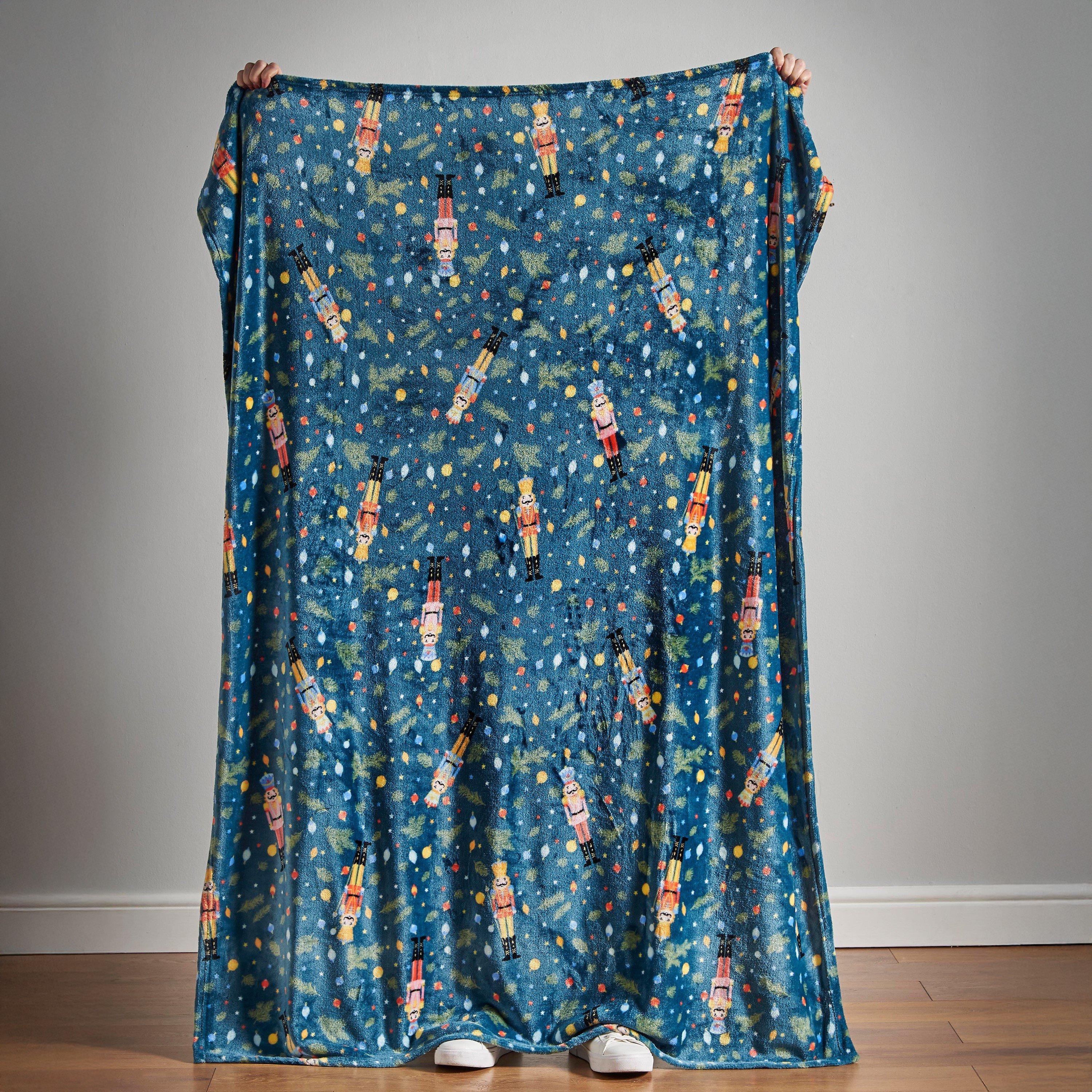Orašar - Catherine Lansfield - Christmas Polyester Throw - 2