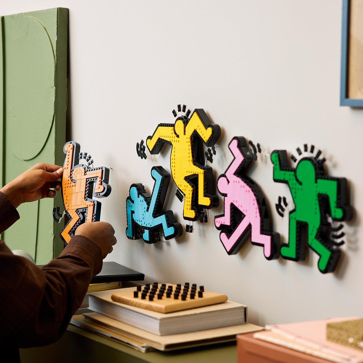 TBC - LEGO - Art Keith Haring – Dancing Figures Set 31216 - 12