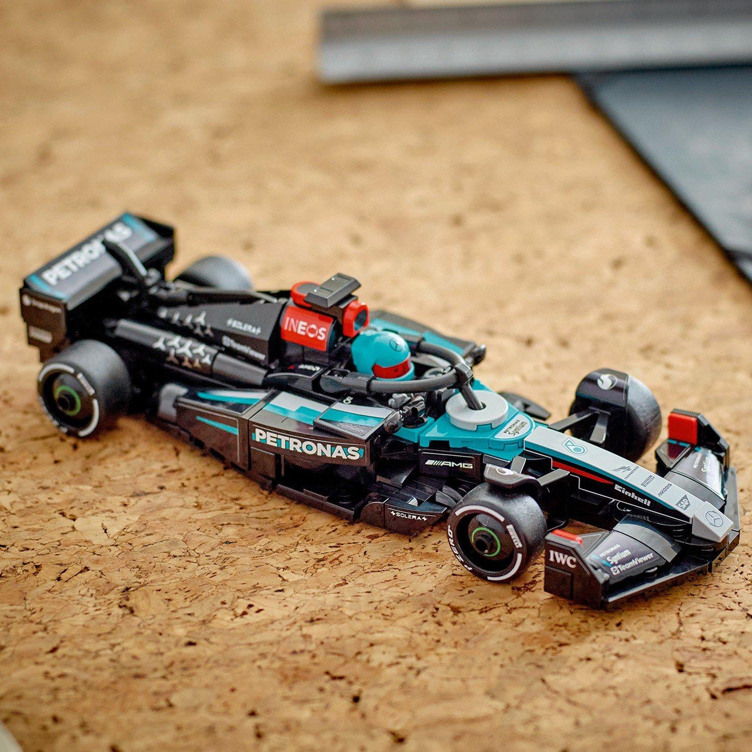 F1 Merc W15 - LEGO - Speed Champions 77244 Mercedes-AMG  F1 W15 Race Car - 11