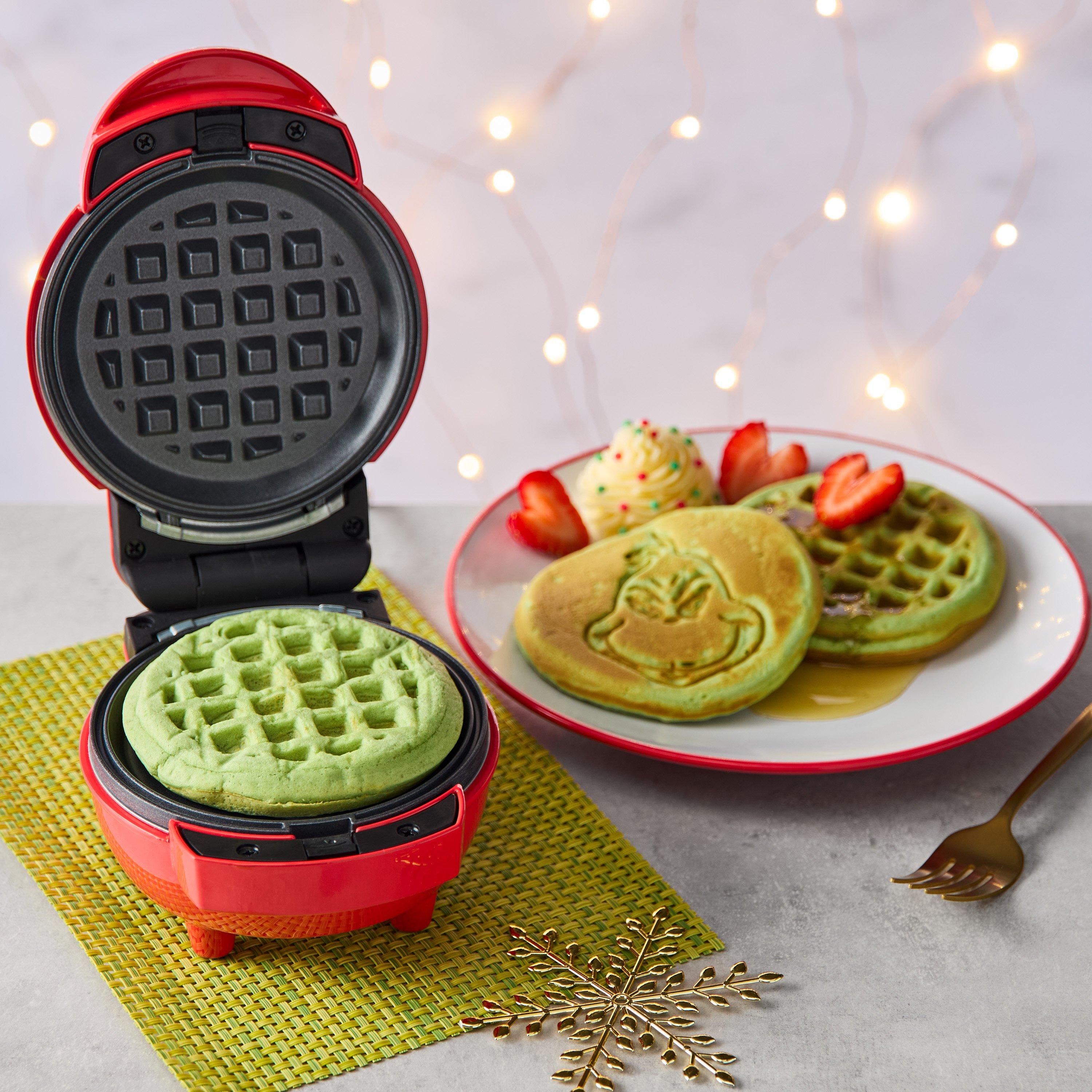 Red - The Grinch - Grinch Waffle Maker 88 - 3