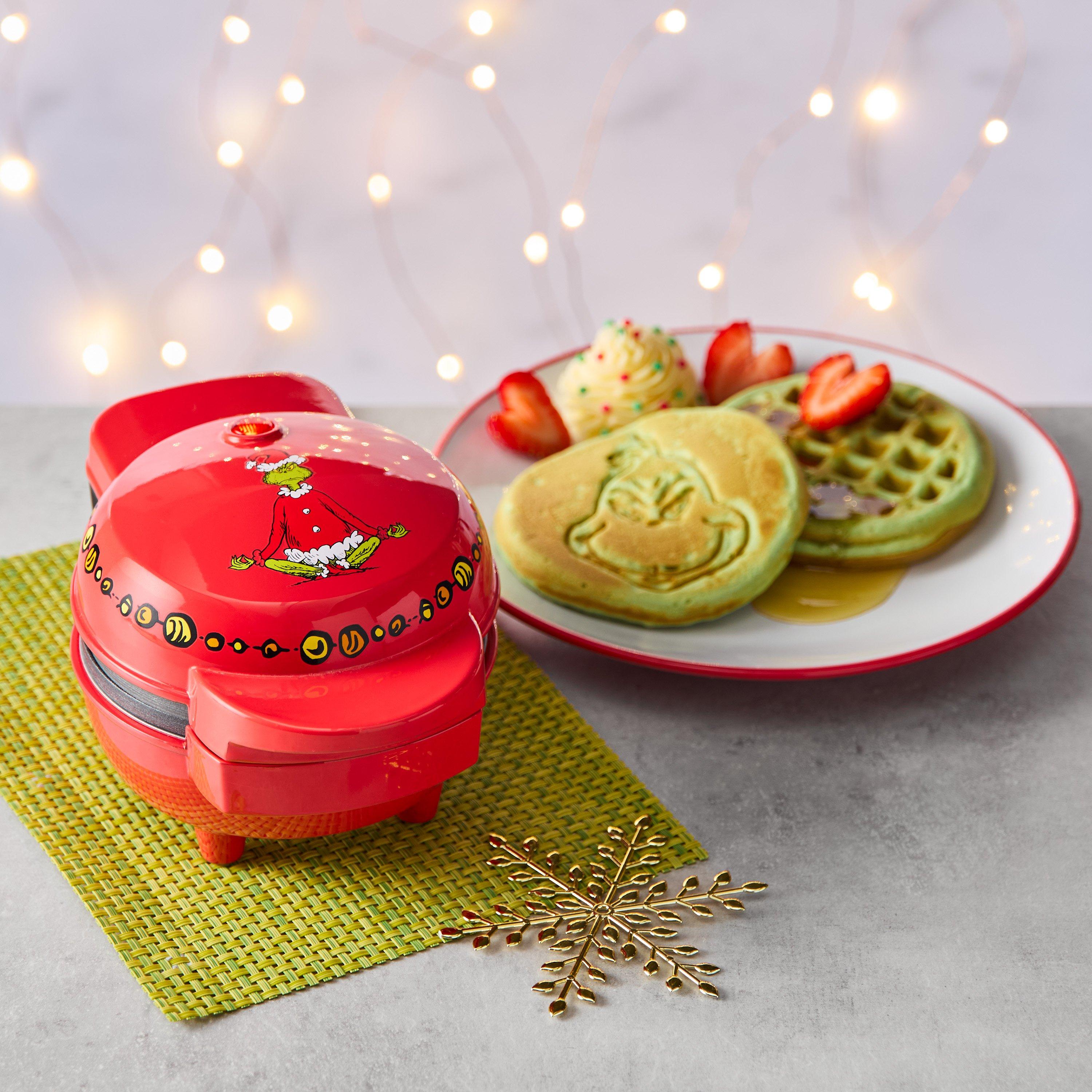 Red - The Grinch - Grinch Waffle Maker 88 - 4