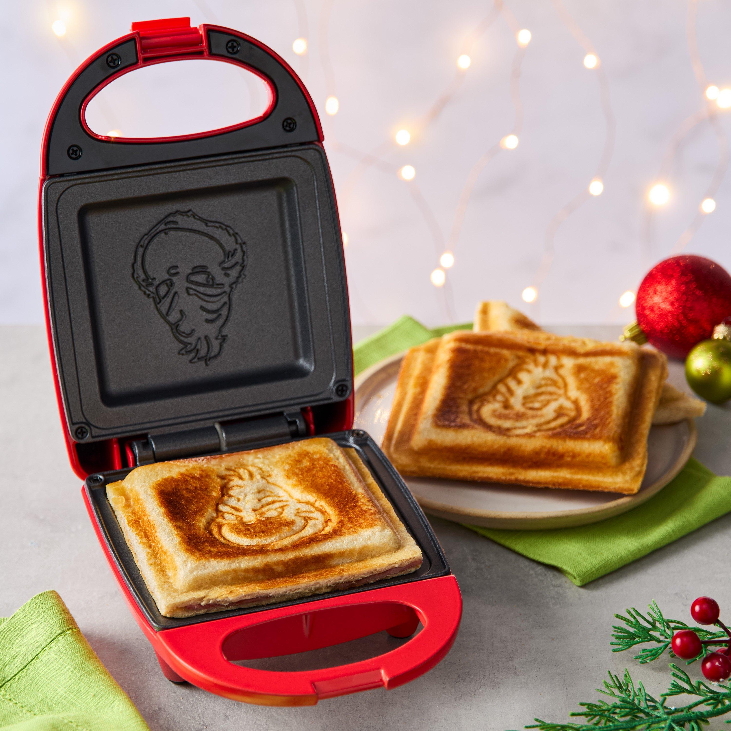 Red - The Grinch - Grinch Toastie Maker 88 - 3