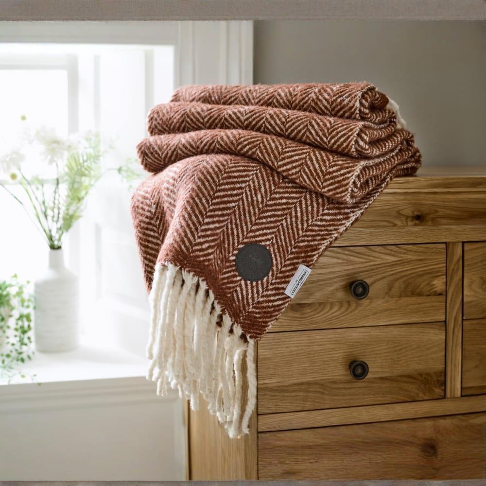 Russet - The Lyndon Company - Moorland Wool Throw 130x170cm - 2