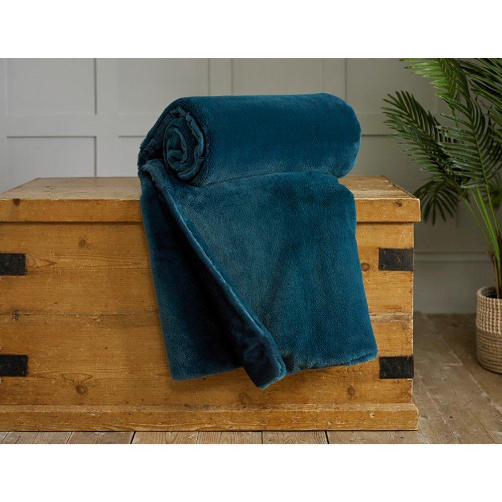 Petrol - The Lyndon Company - LC TJX Aspen Thrw 99 - 2