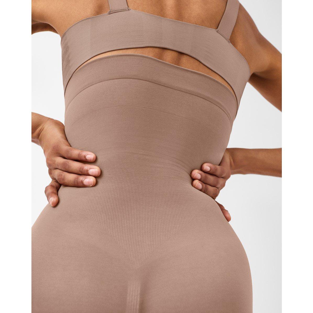 Café Au Lait - Spanx - SPANXsculpt™ Seamless Power High-Waisted Mid-Thigh Short - 5