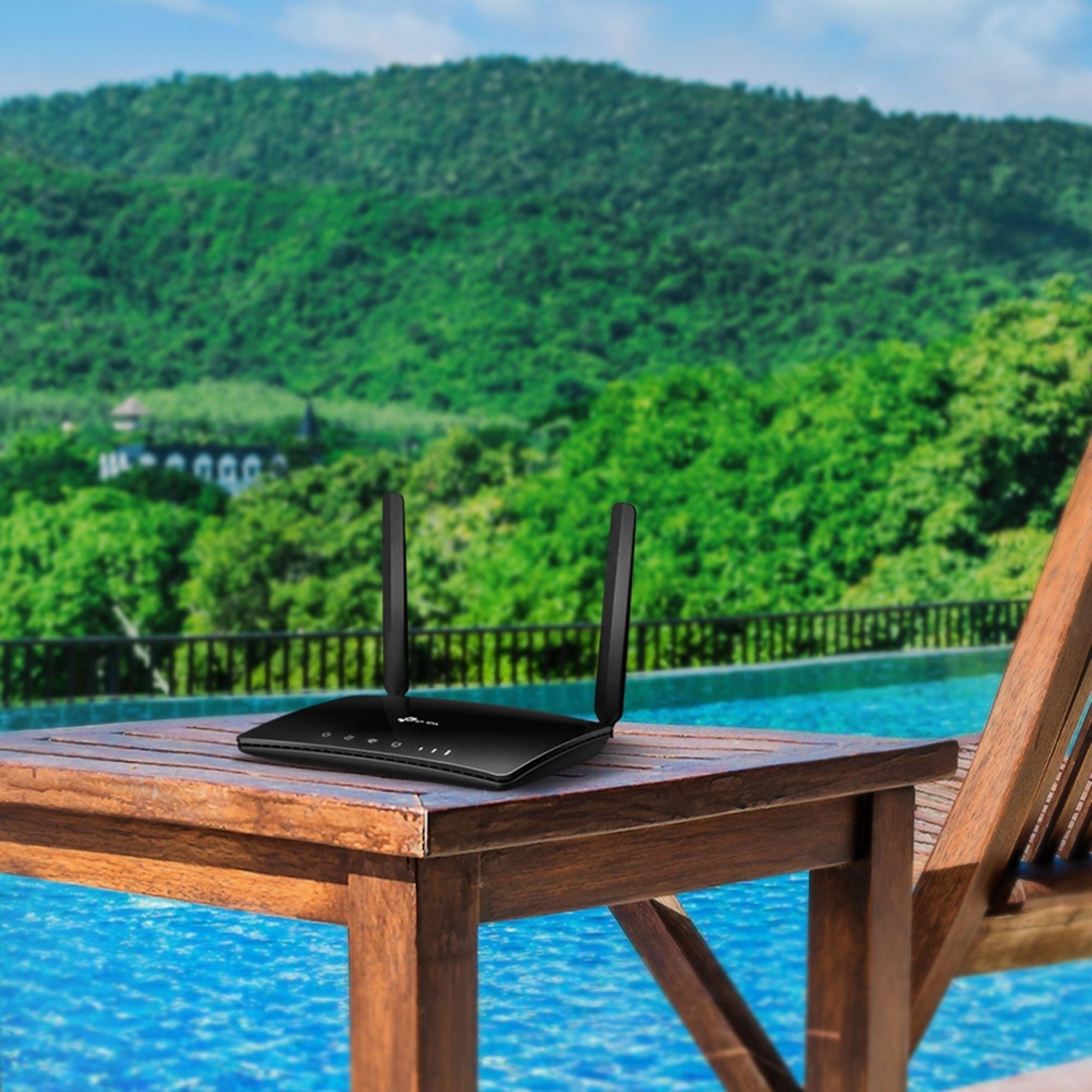 Crna - TP-Link - Archer MR200 AC750 Wireless Dual Band 4G LTE Router - 7