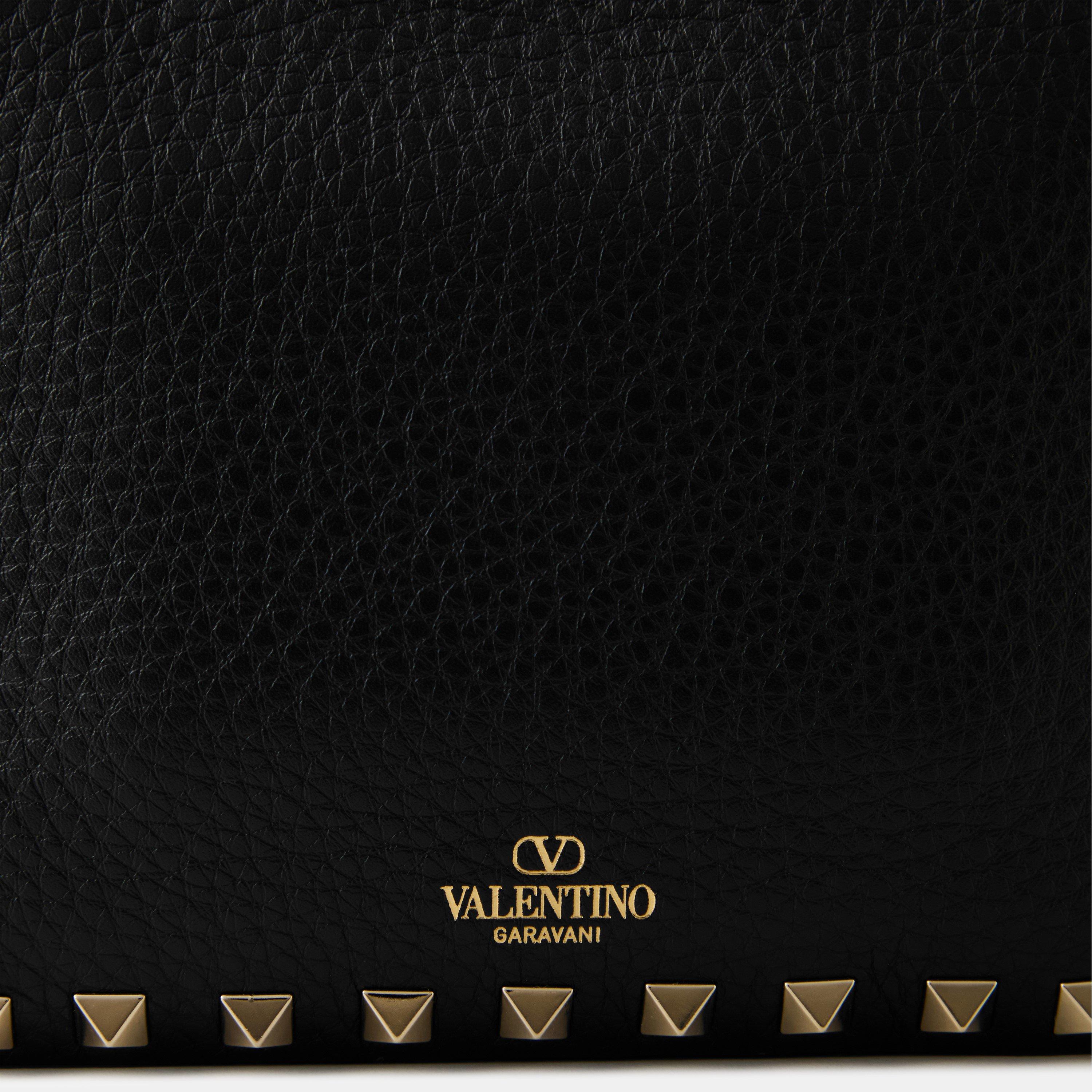 Black 0NO - Valentino Garavani - Rockstud Grained Leather Crossbody Bag - 4