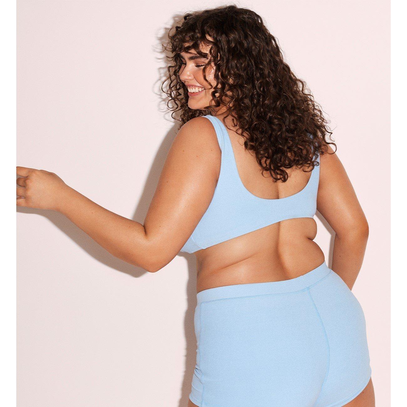 Light - Isle of Paradise - Glow Clear Self-Tanning Mousse - 4