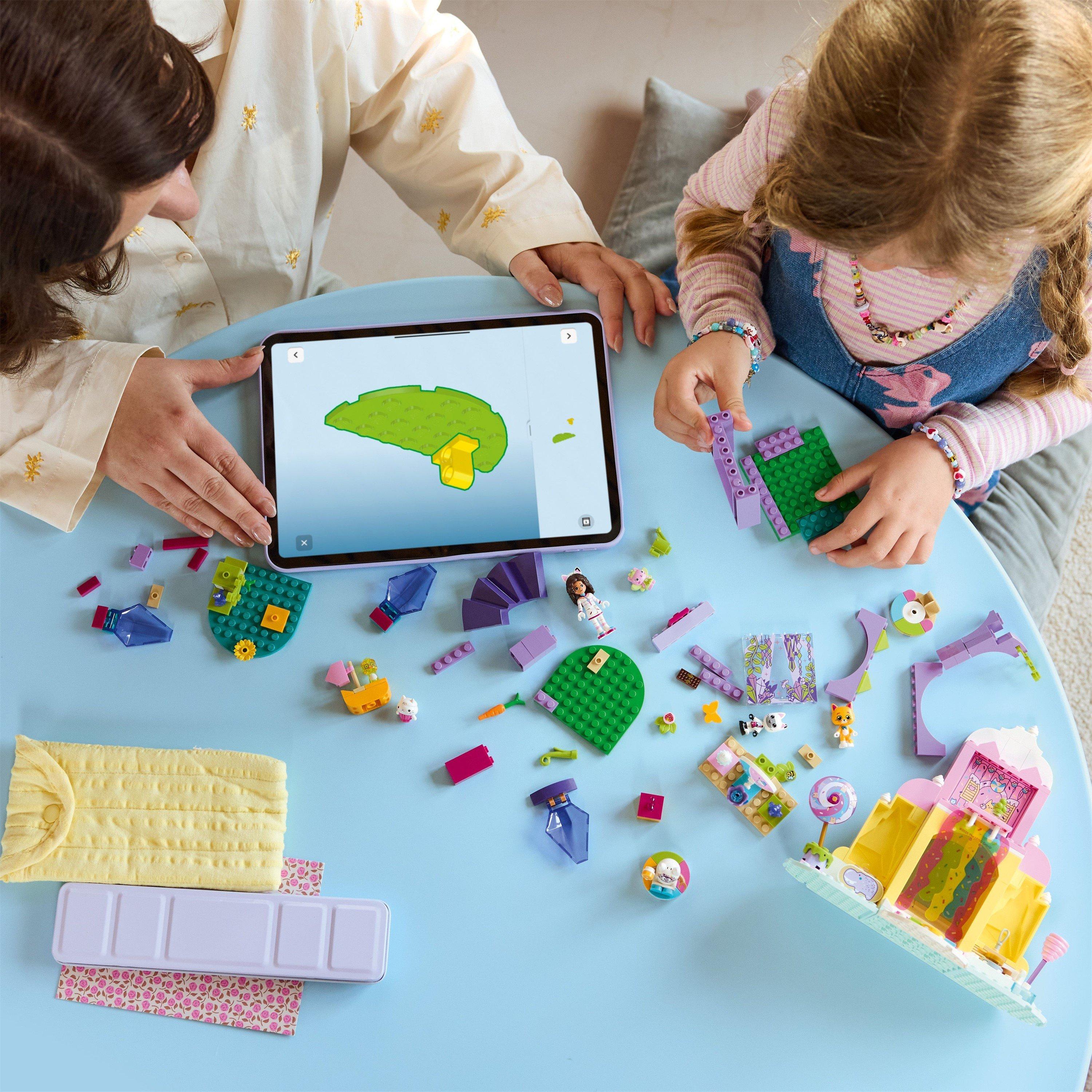 TBC - LEGO - LEGO® Gabby’s Dollhouse 11205 Sweet Treat Mountain & Kitty Garden Pretend Play 11205 - 3